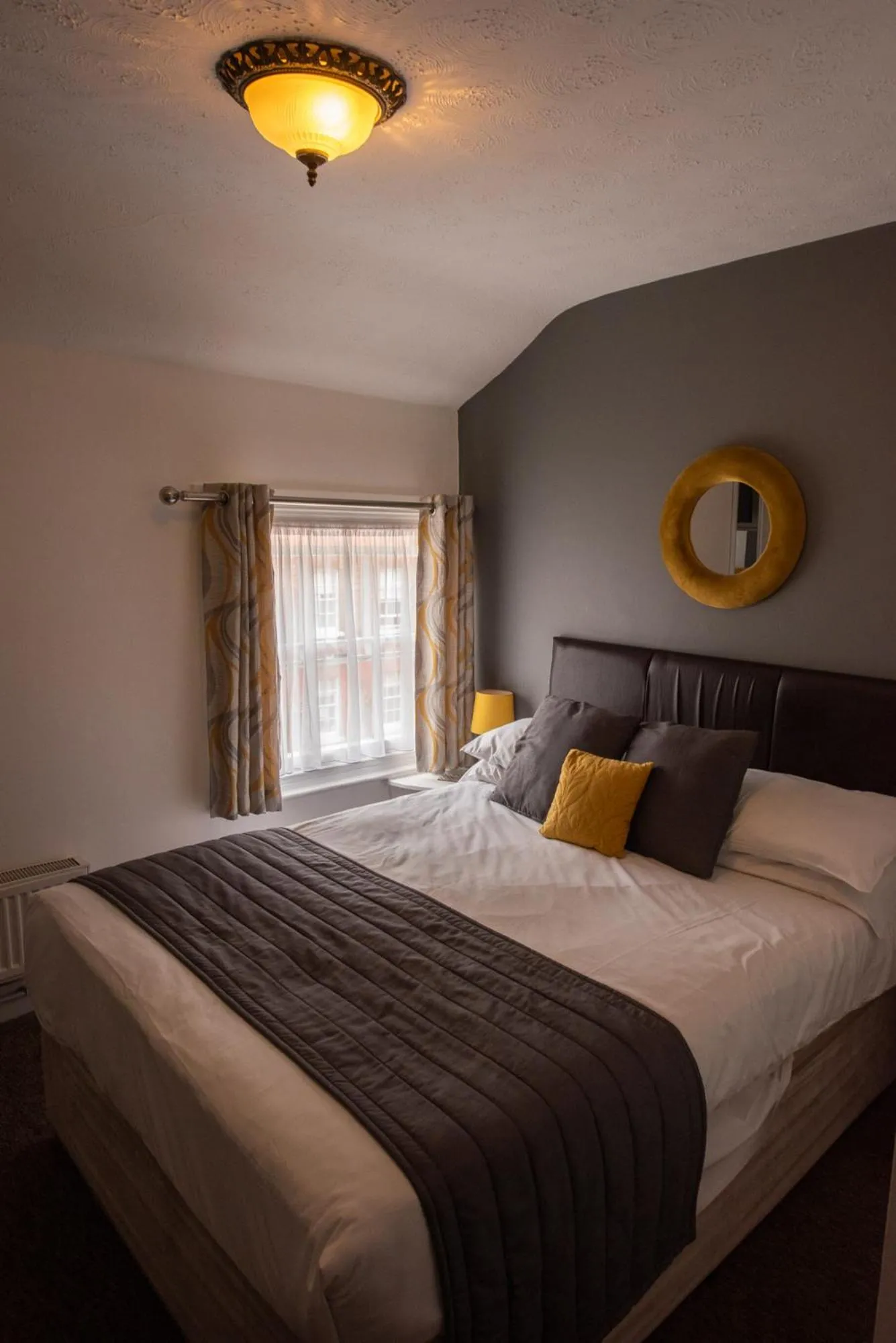 Bed in Abbots Mead Hotel