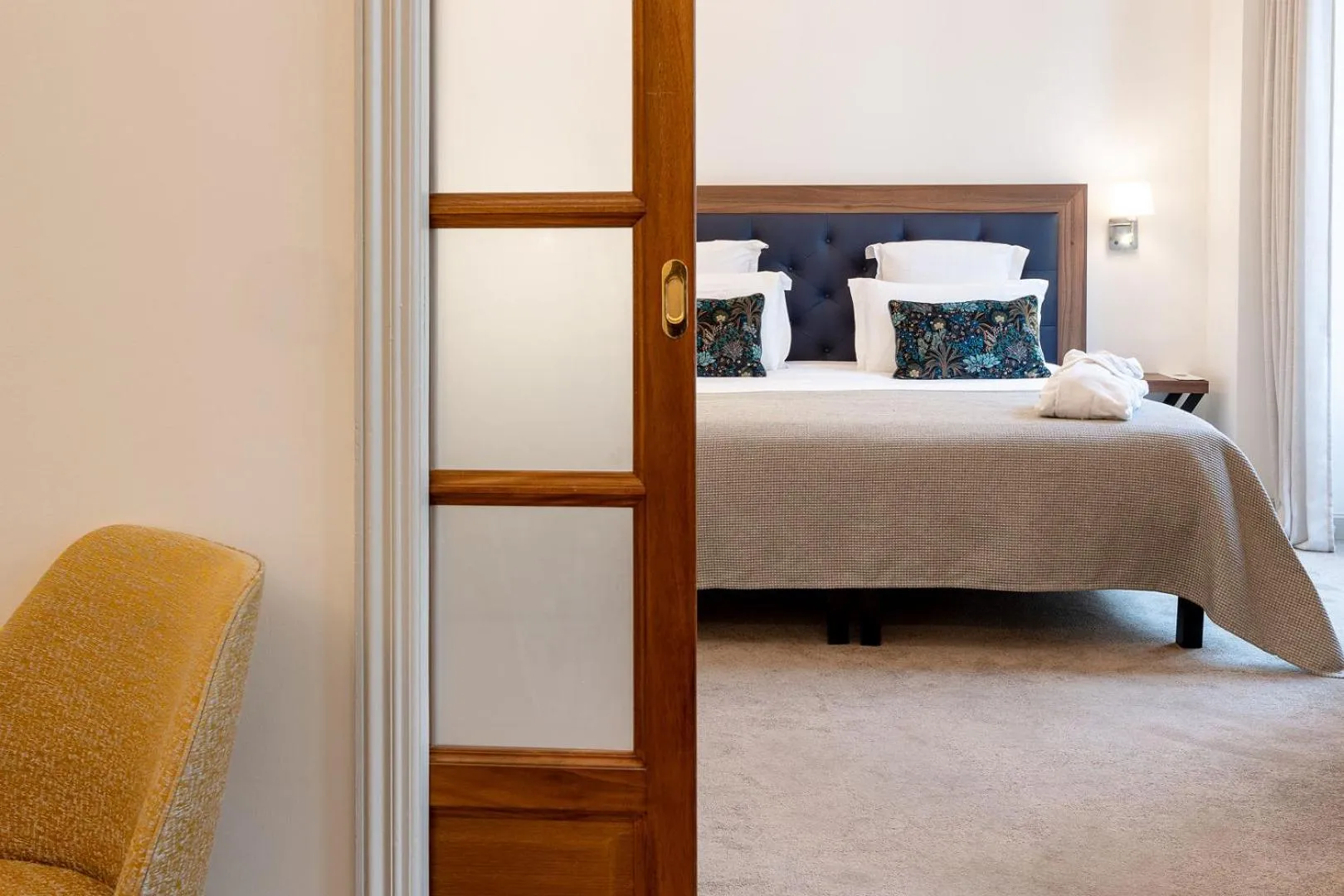 Bed in Westminster Hotel & Spa Nice