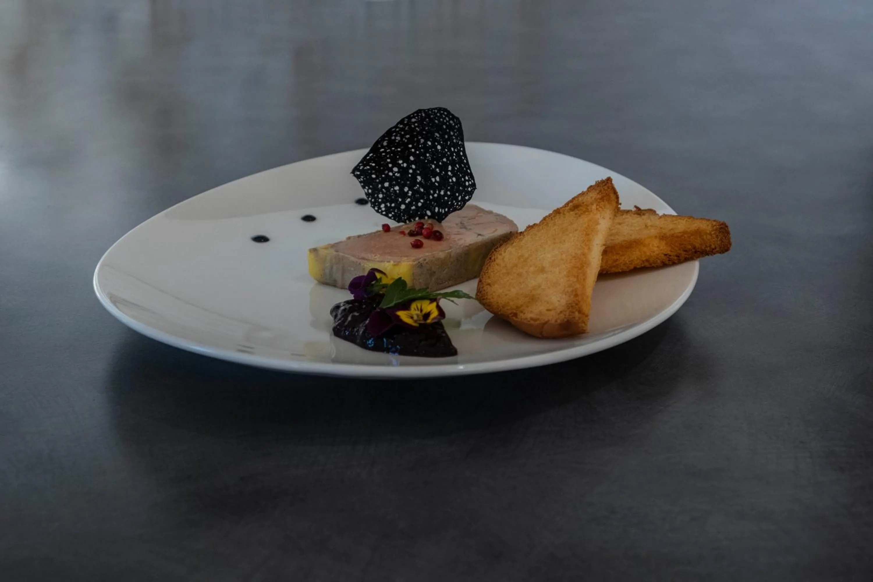 Restaurant/places to eat in Logis Hôtel Volcan Sancy