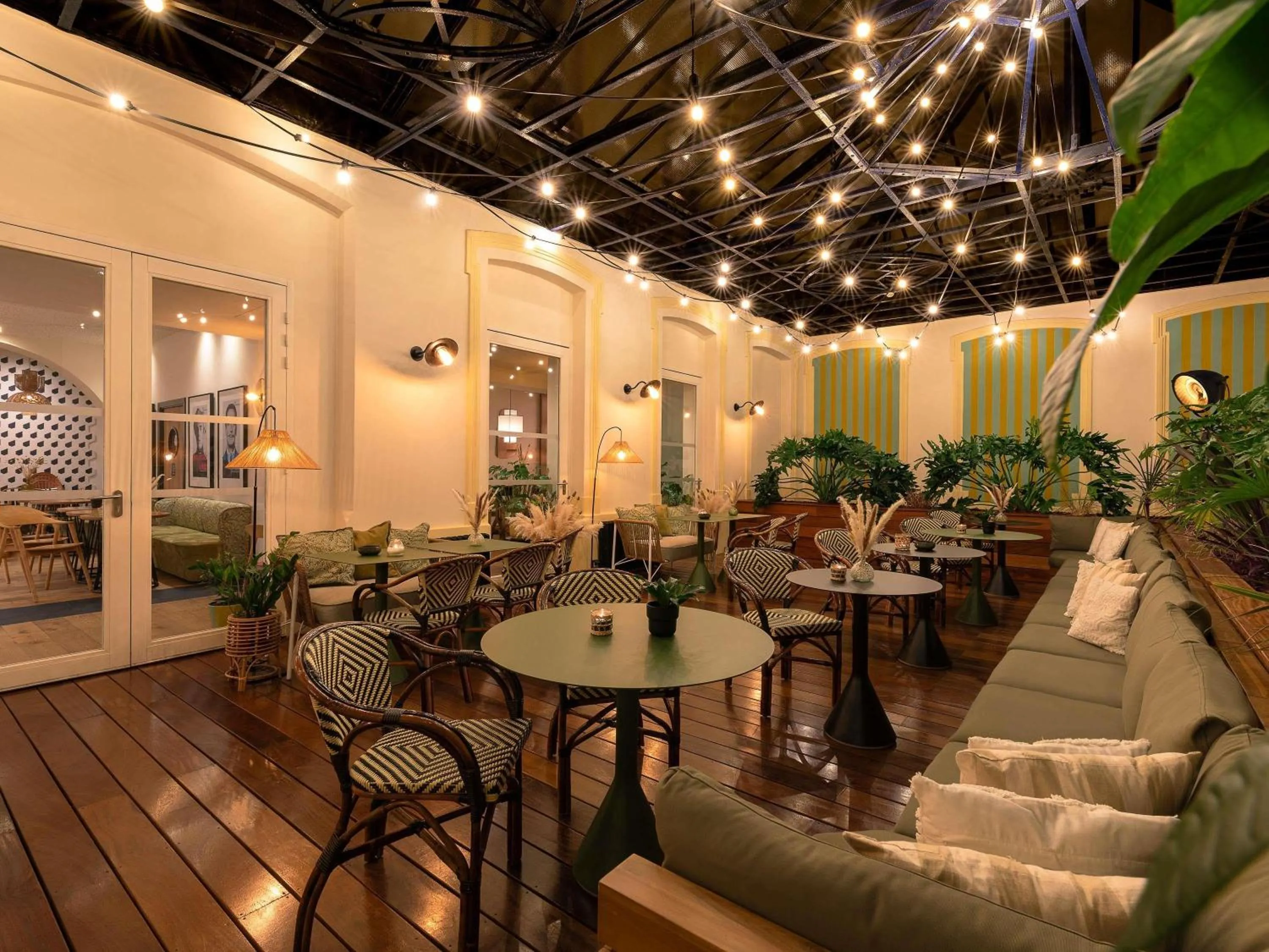 Lounge or bar in Mercure Grand Hôtel Metz Centre Cathédrale