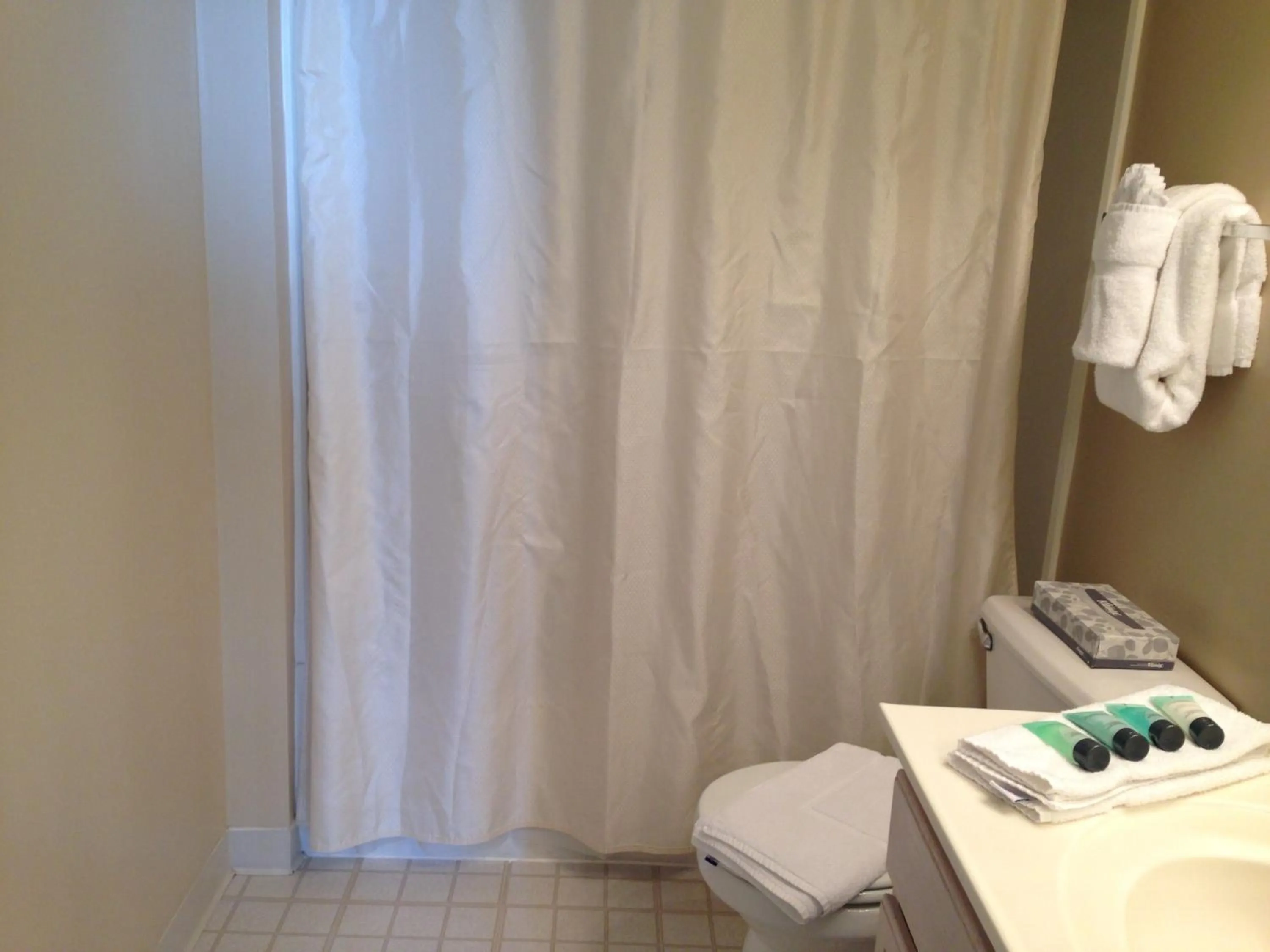 National at Ballston Metro