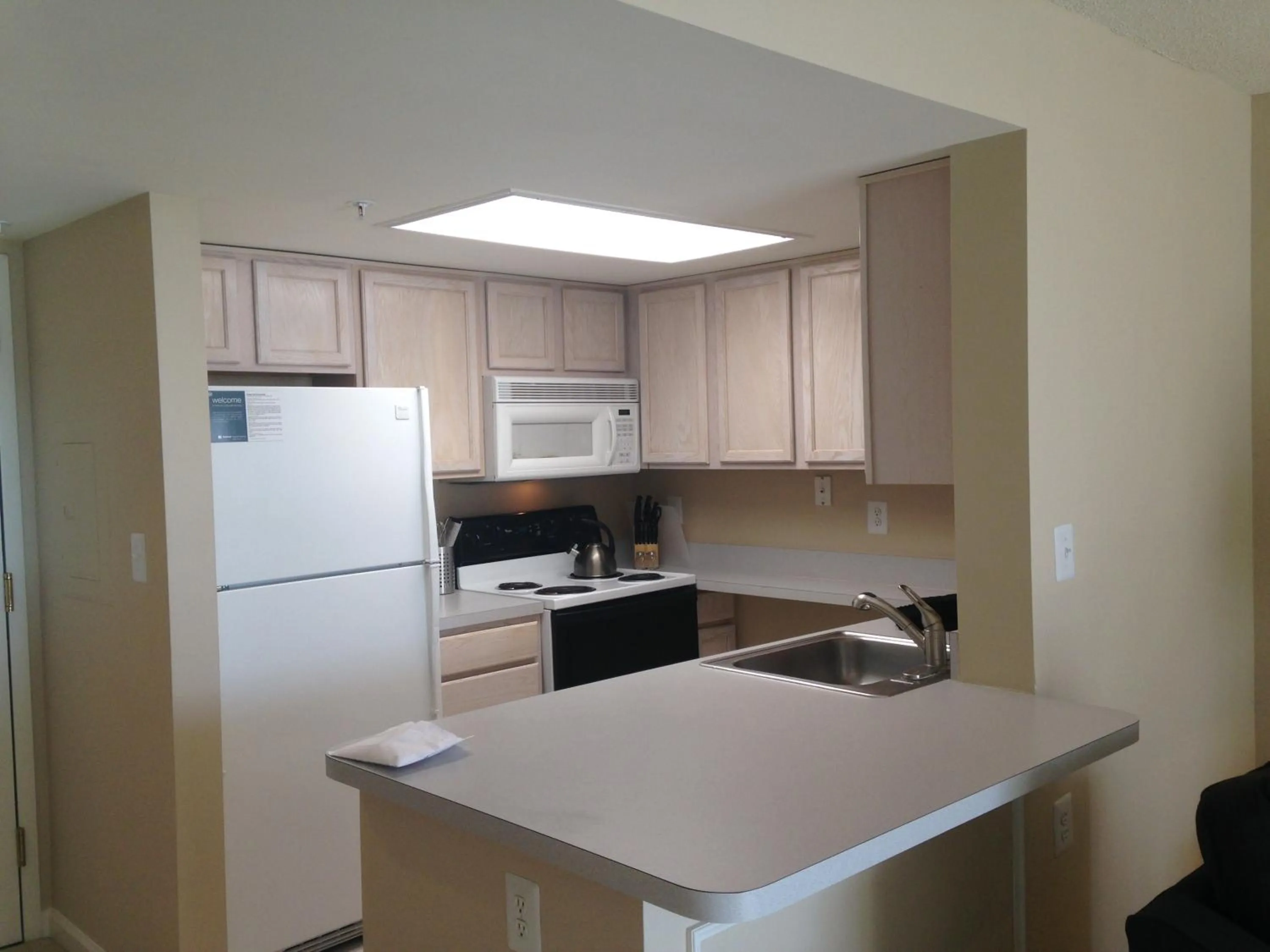 National at Ballston Metro