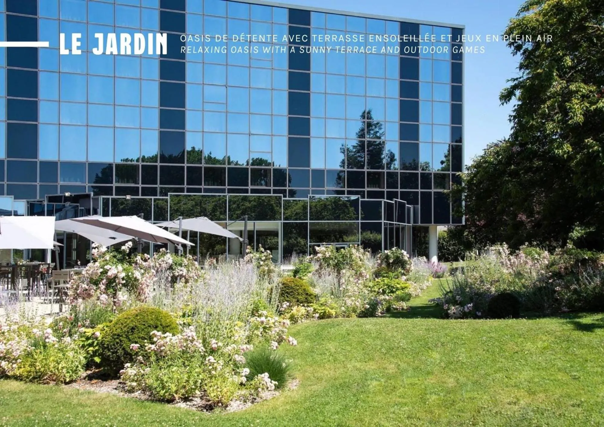 Property building in The Jangle Hotel - Paris - Charles de Gaulle - Airport