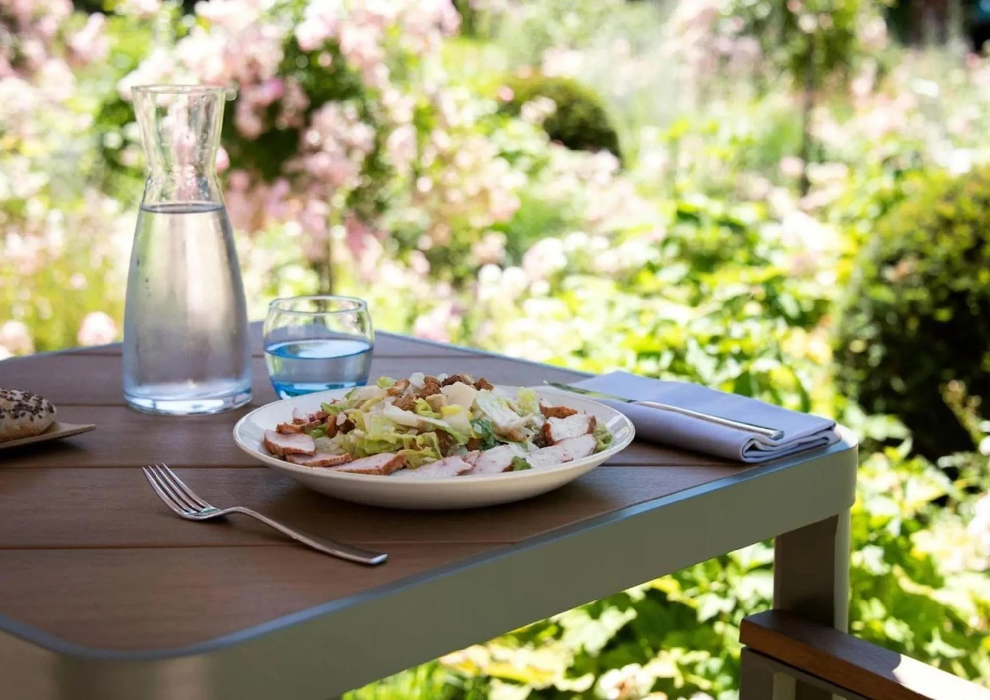 Restaurant/places to eat in The Jangle Hotel - Paris - Charles de Gaulle - Airport