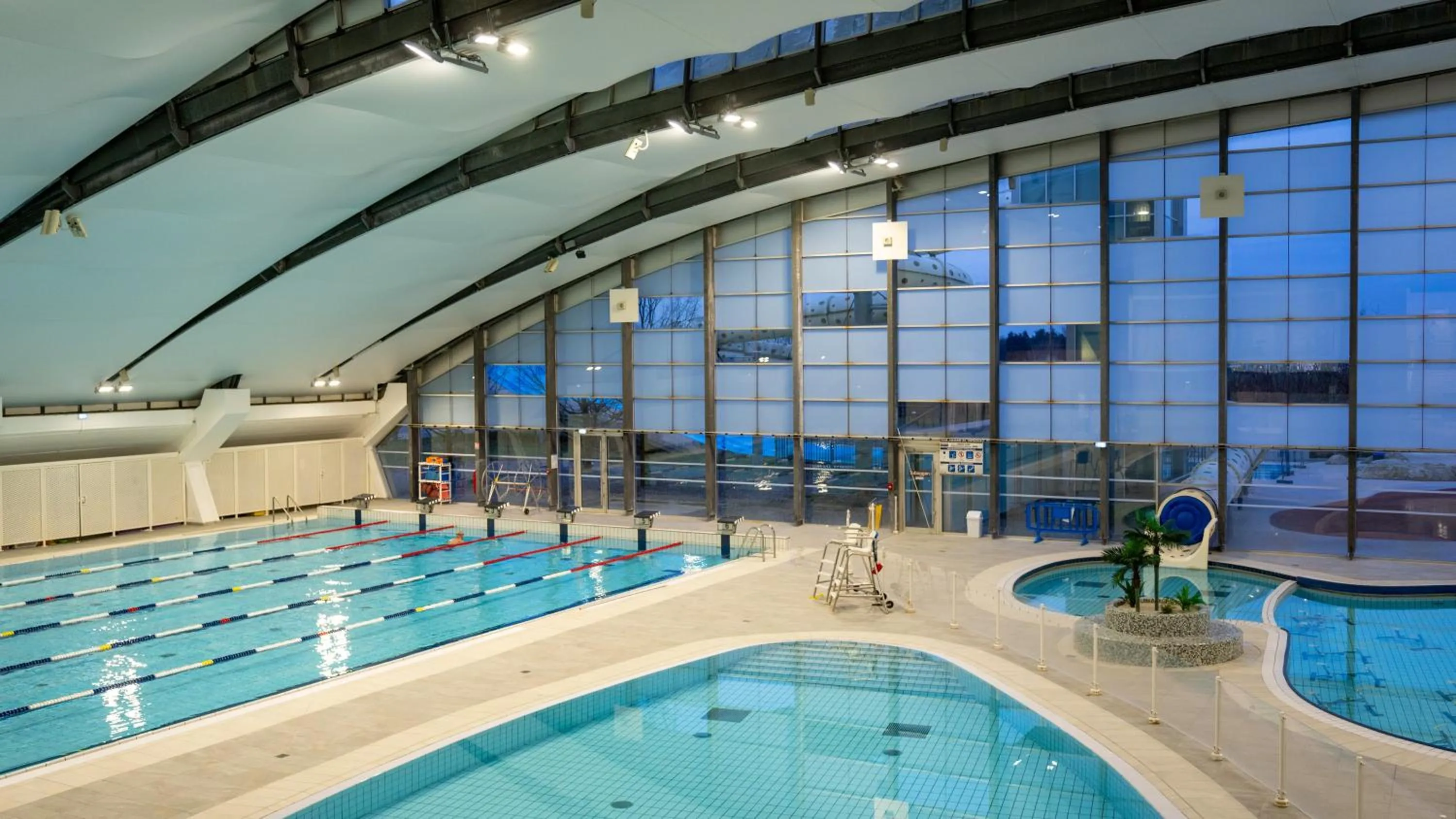 Aqua park in The Jangle Hotel - Paris - Charles de Gaulle - Airport