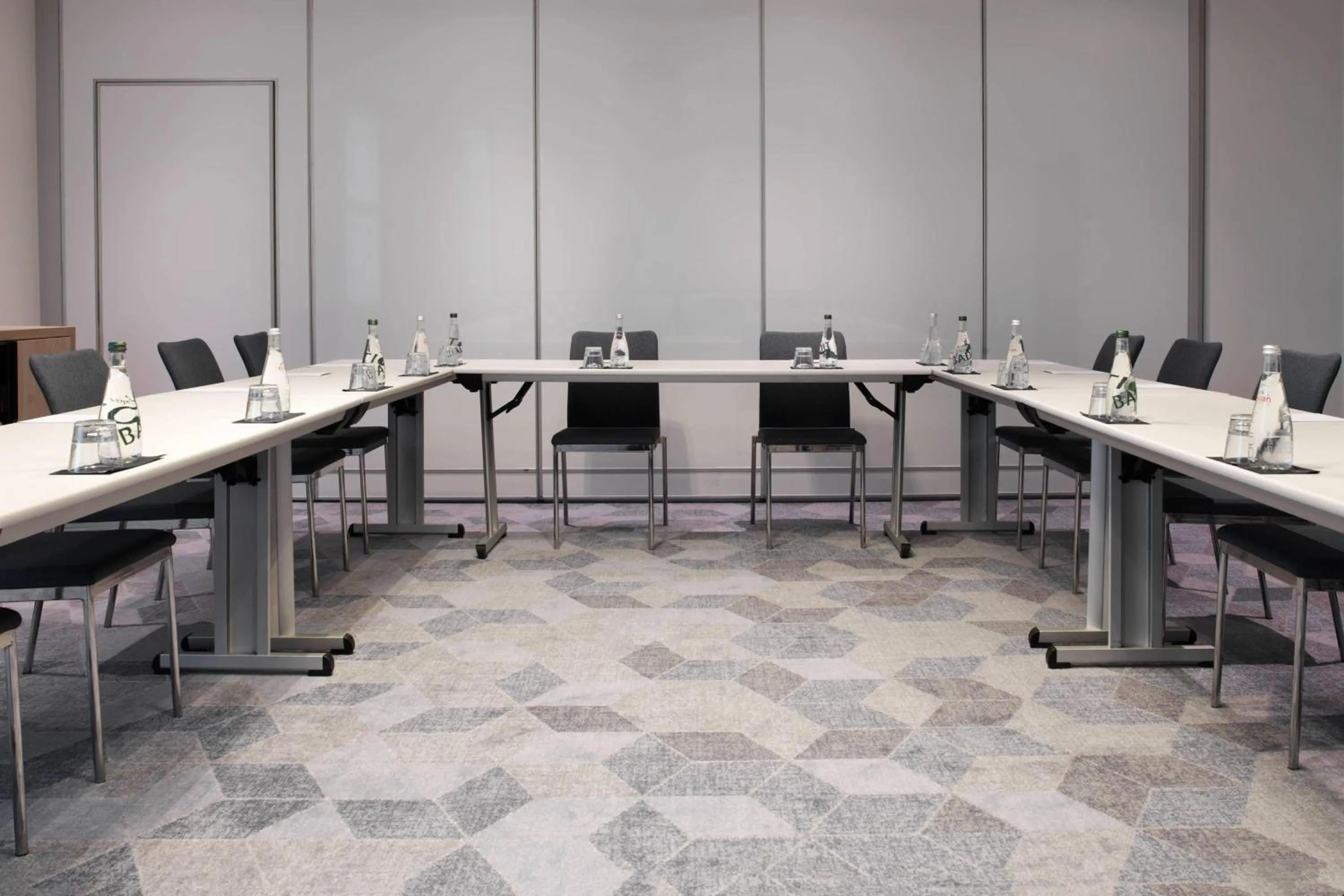 Meeting/conference room in The Jangle Hotel - Paris - Charles de Gaulle - Airport