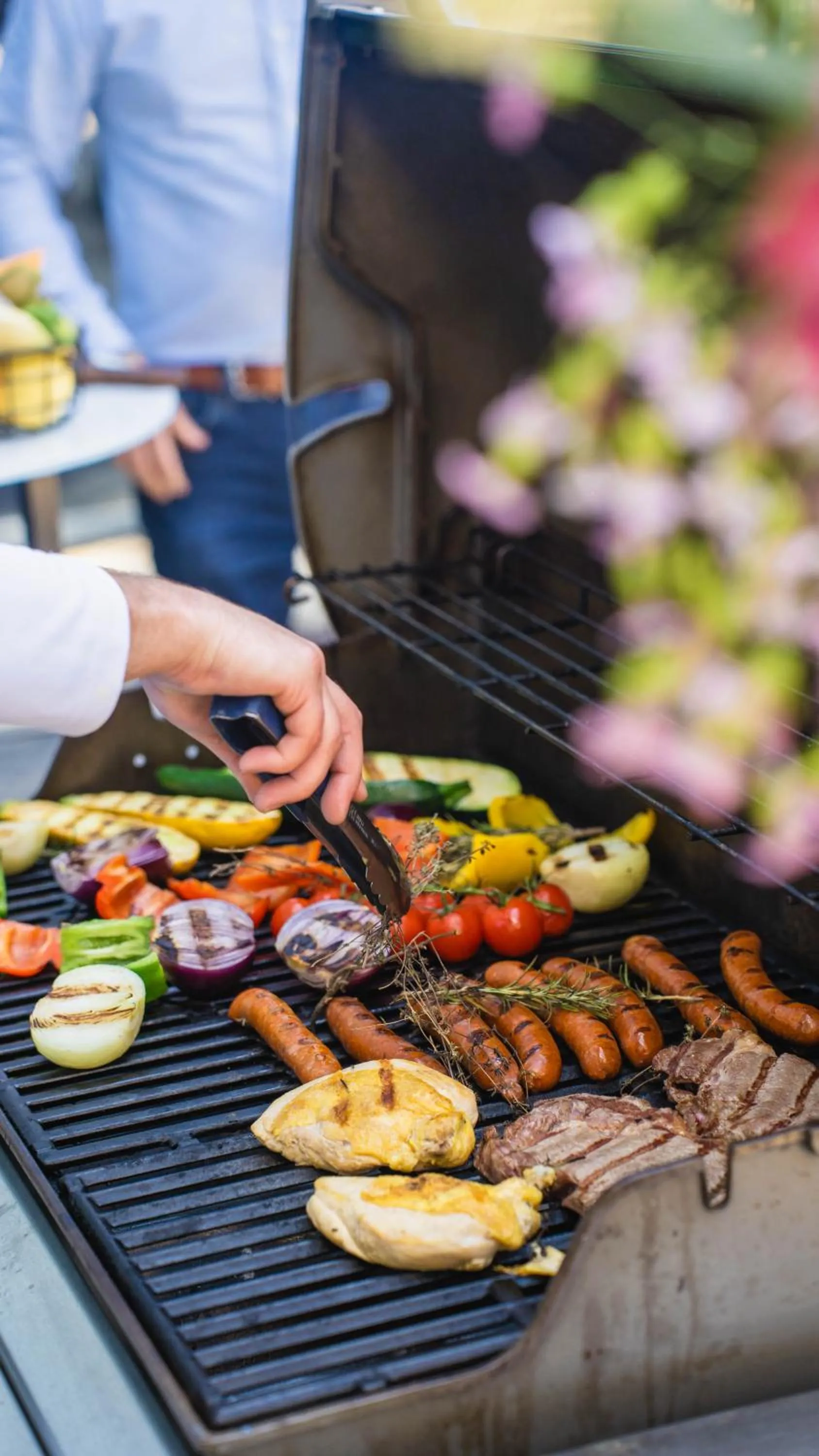 BBQ facilities in The Jangle Hotel - Paris - Charles de Gaulle - Airport