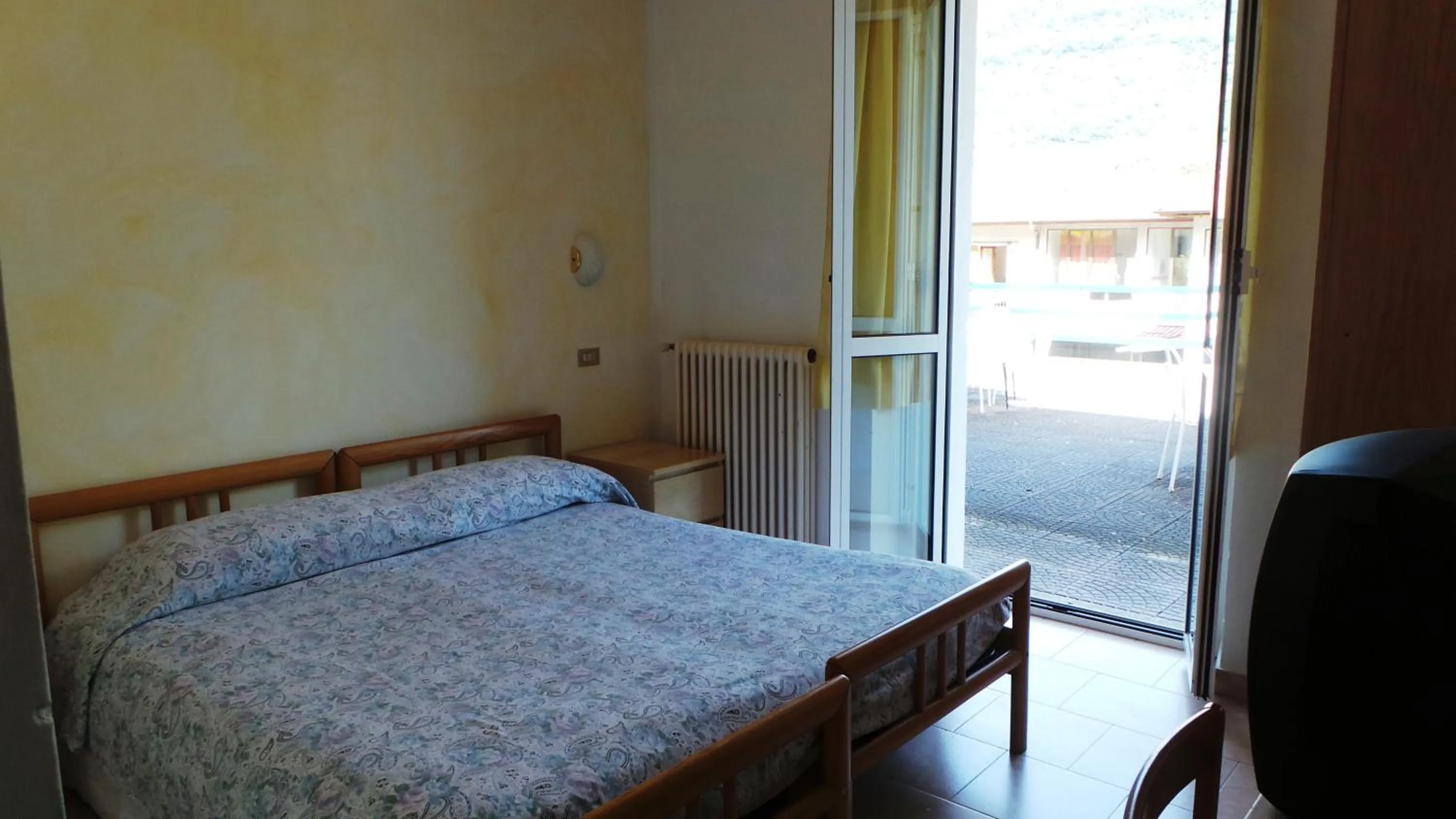 Bedroom in Albergo Ristorante Lavedo