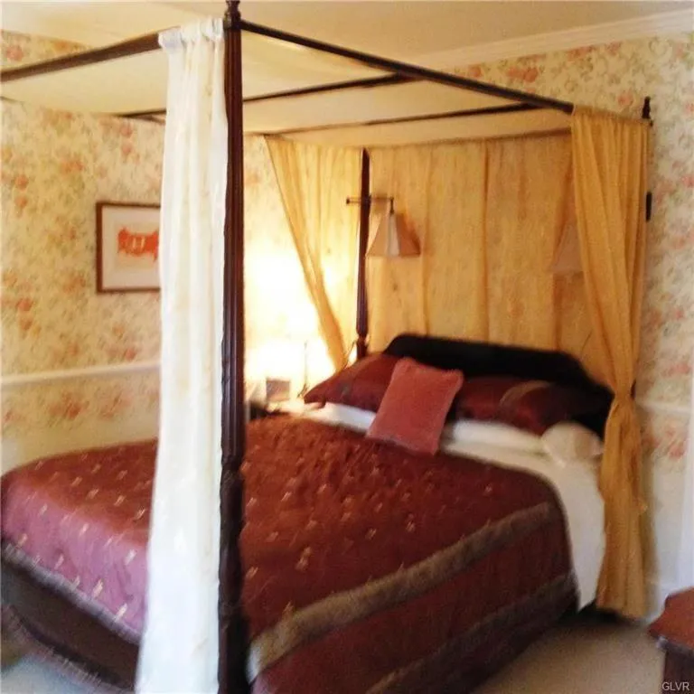Photo of the whole room, Bed in Hillcrest Bed and Breakfast