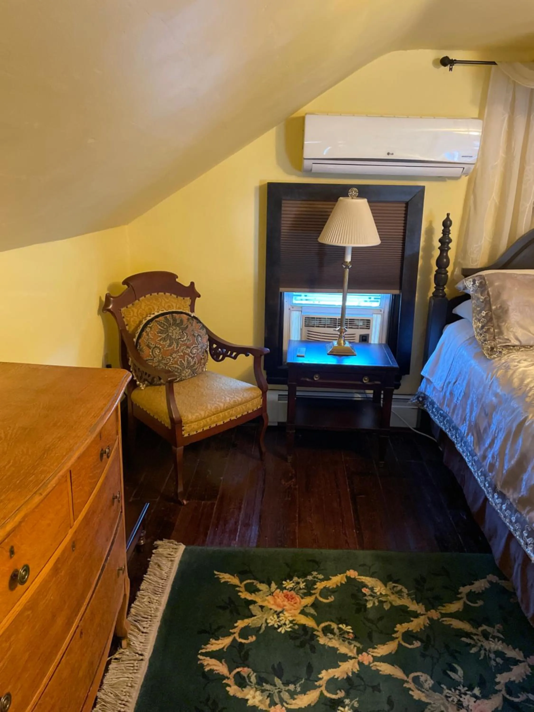 Bed in Hillcrest Bed and Breakfast