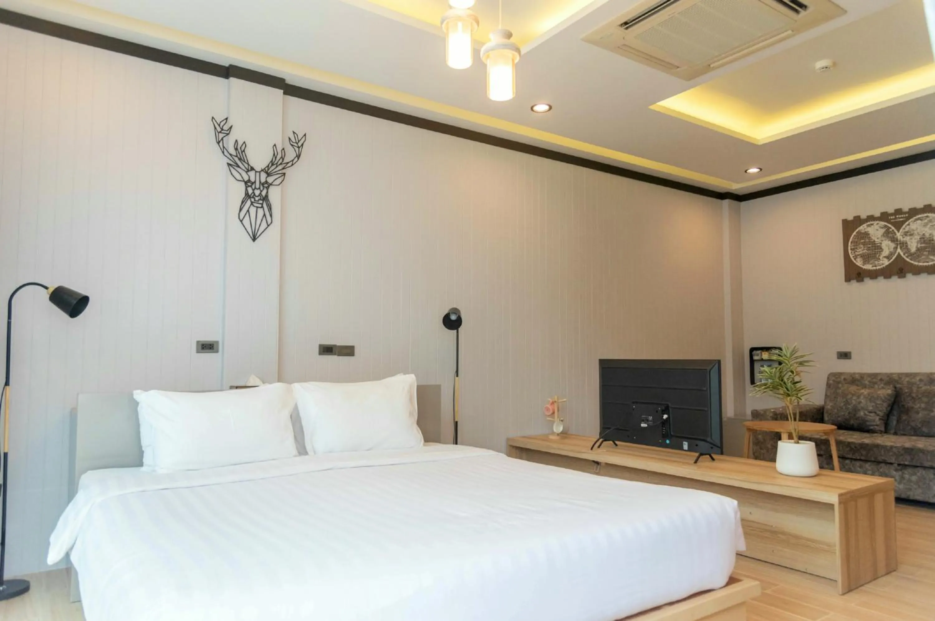 Bedroom, Bed in OneLoft Hotel