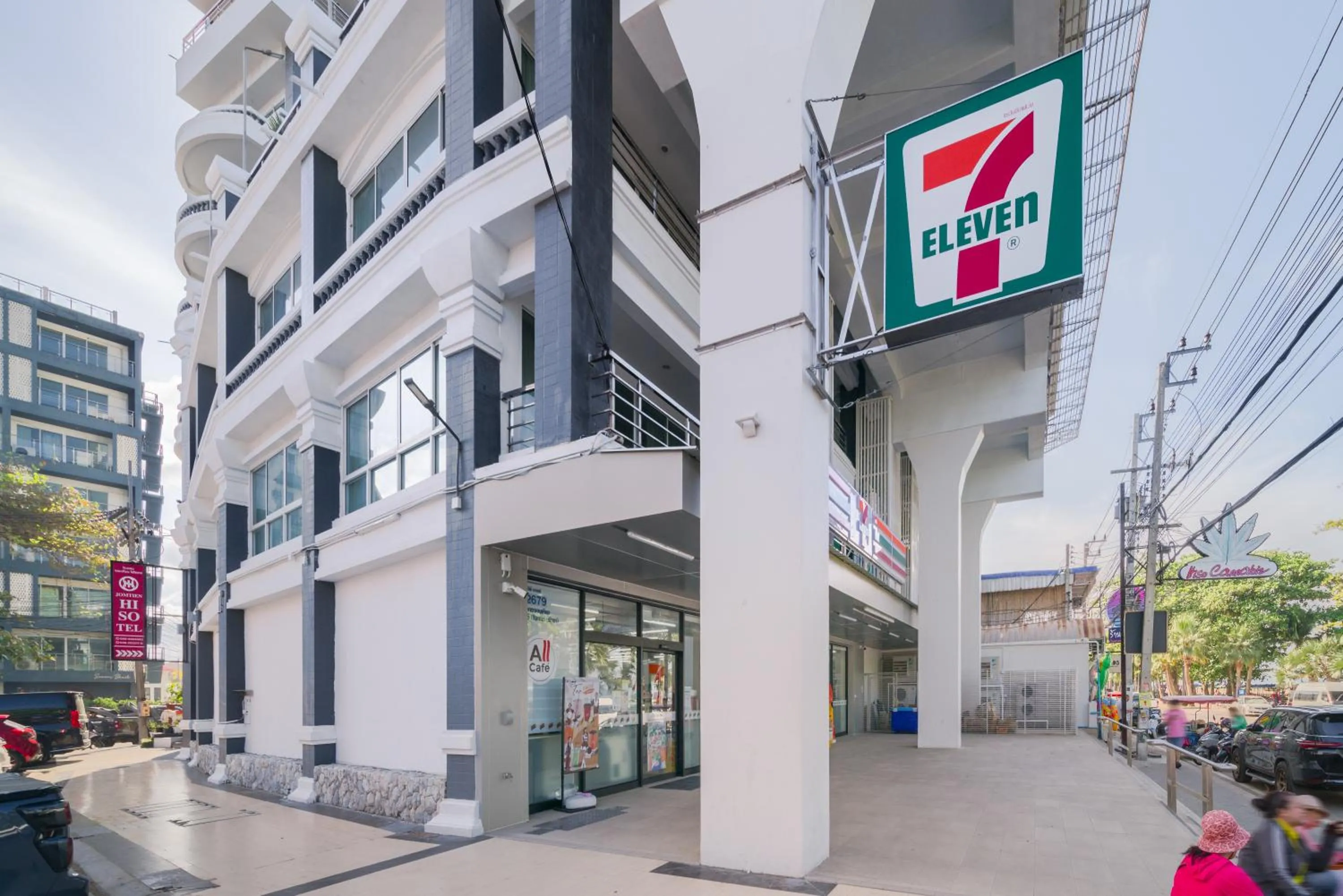 Property building in Jomtien Hisotel