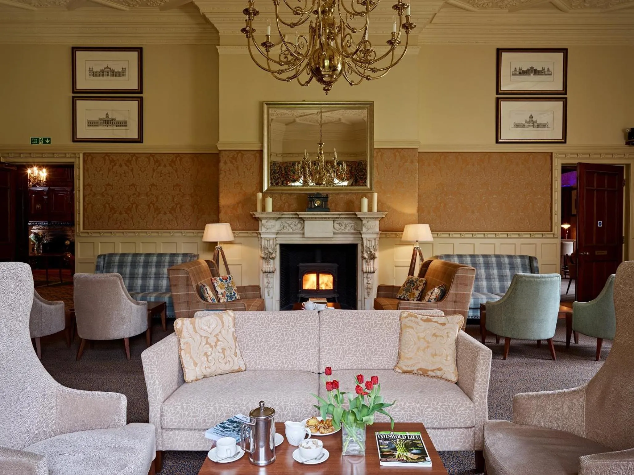 Lounge or bar in Dumbleton Hall Hotel