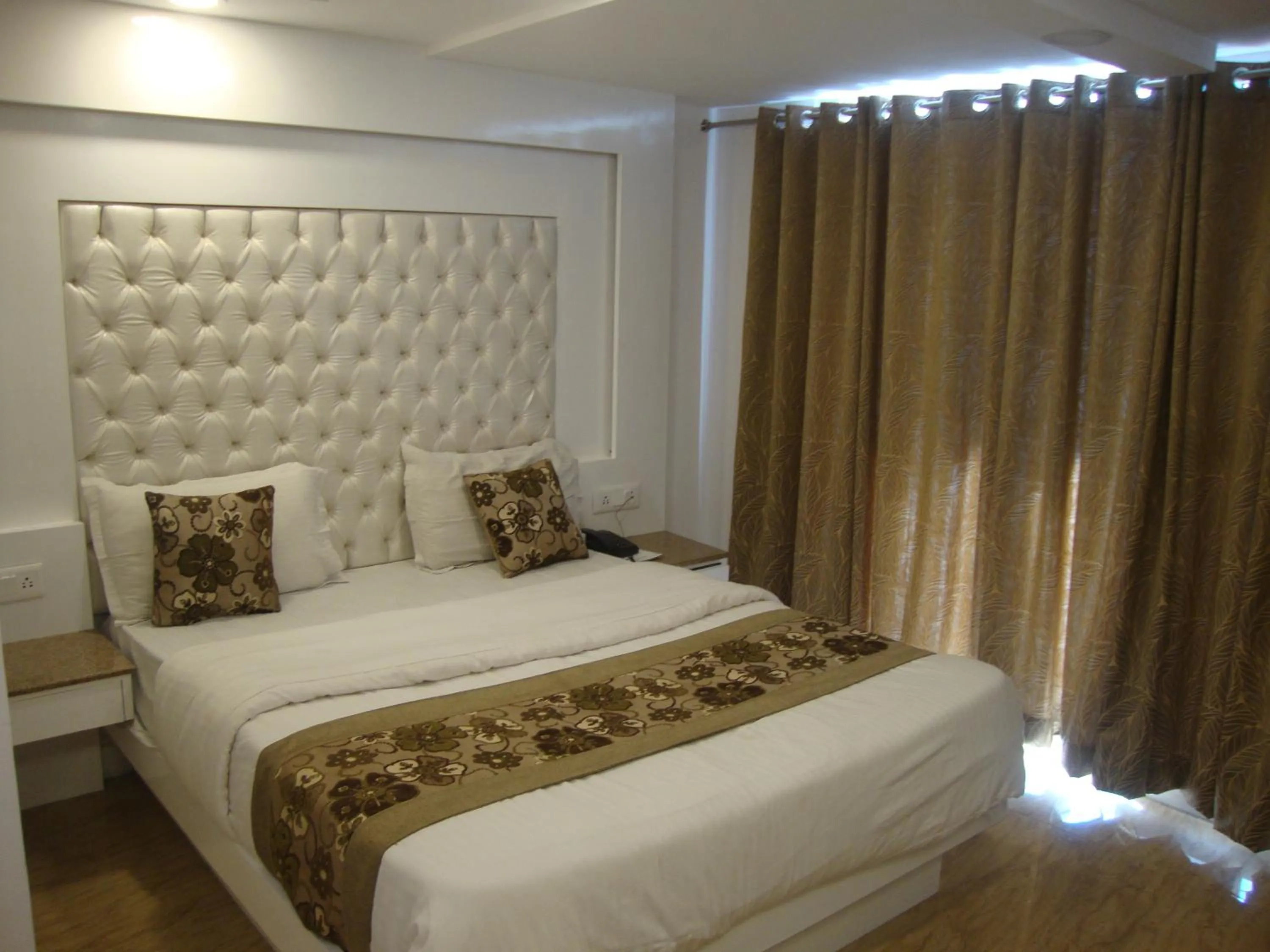 Bed in Hotel Hamers International