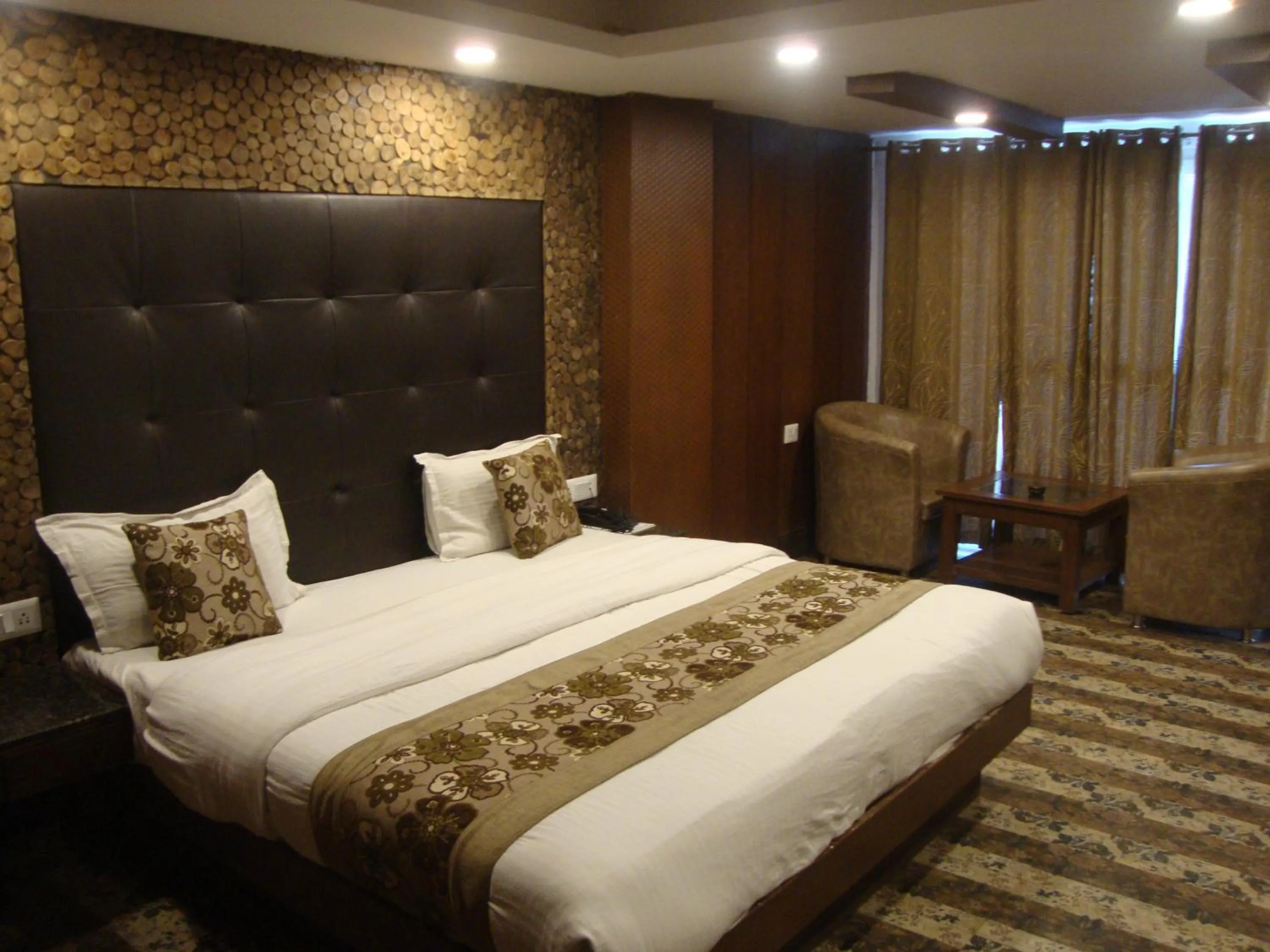 Bed in Hotel Hamers International