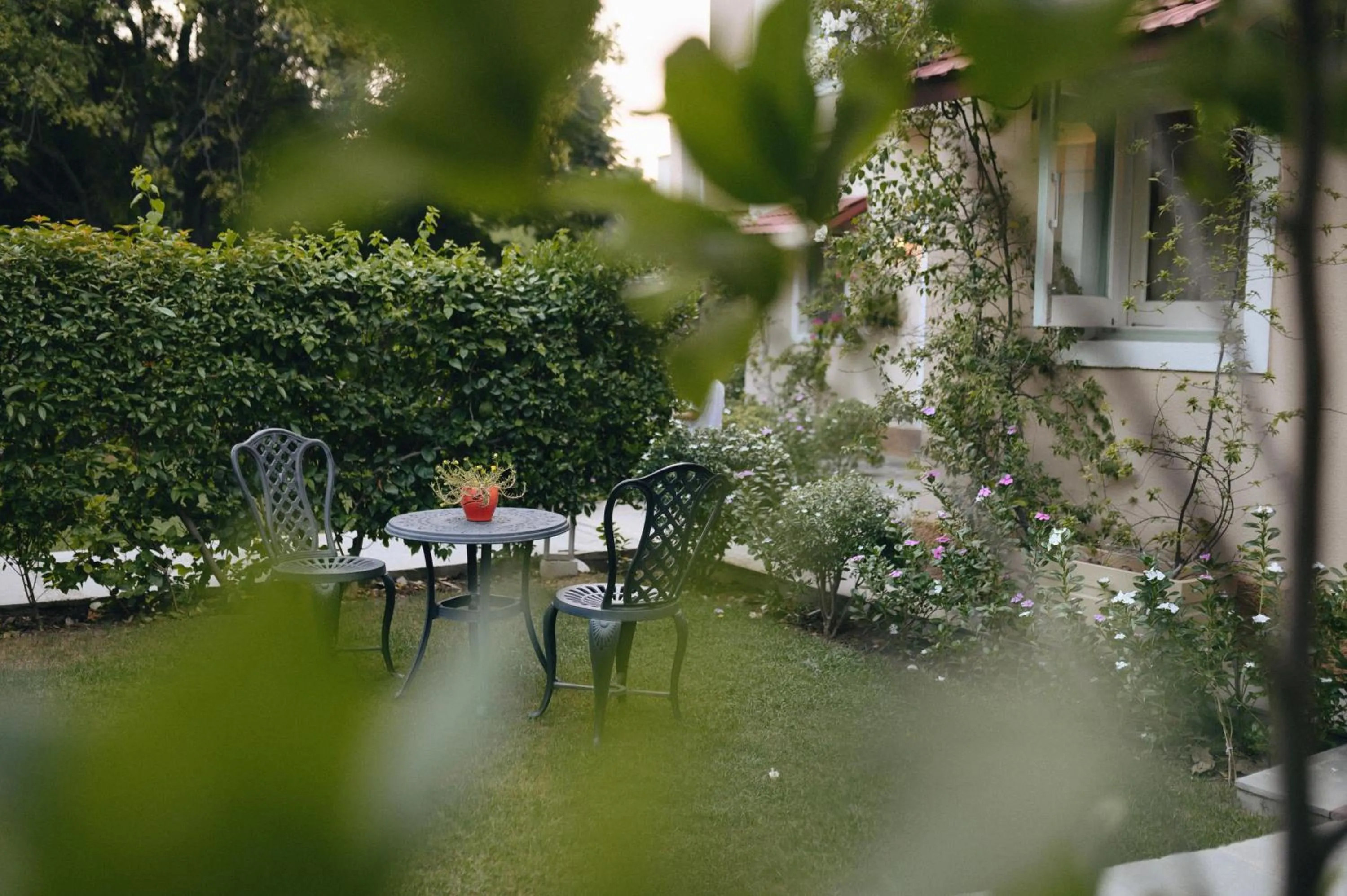 Seating area in Karma Chalets