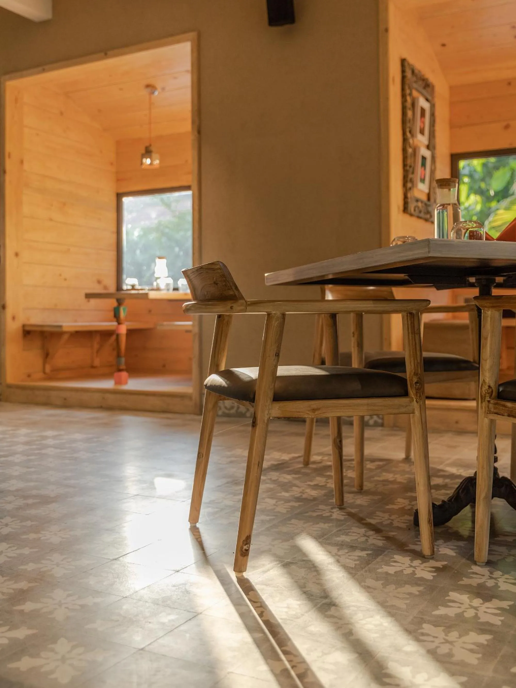 Restaurant/places to eat in Karma Chalets