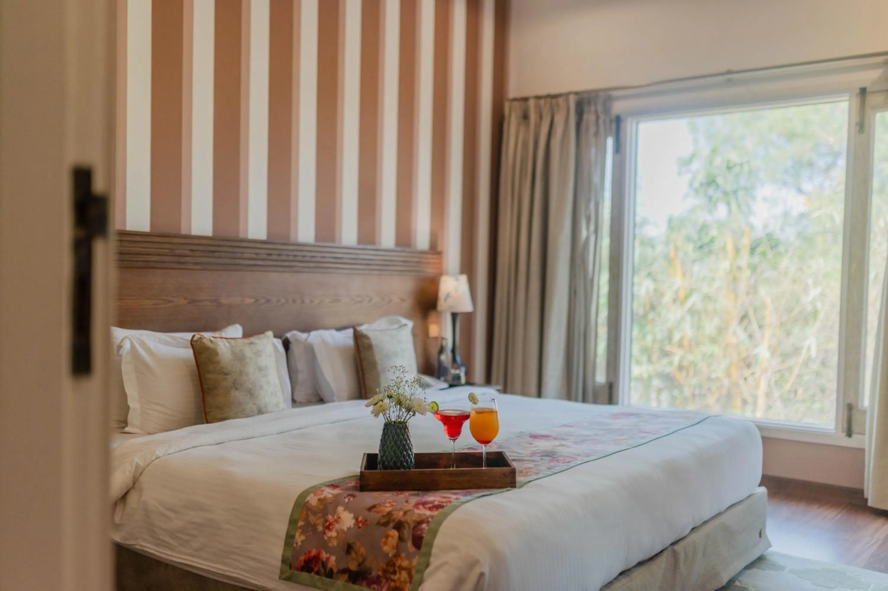 Bedroom, Bed in Karma Chalets