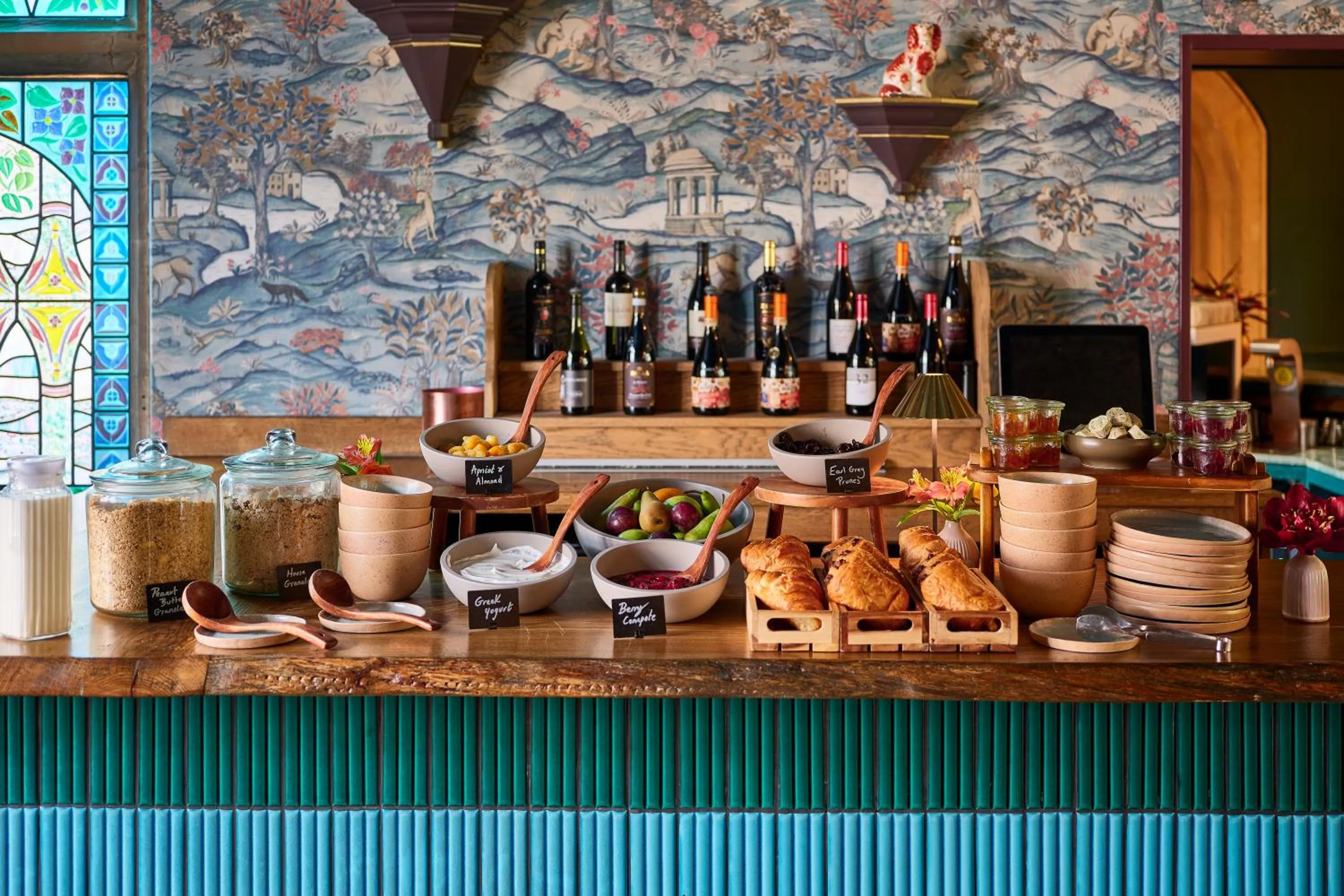 Buffet breakfast in Old Bell Hotel