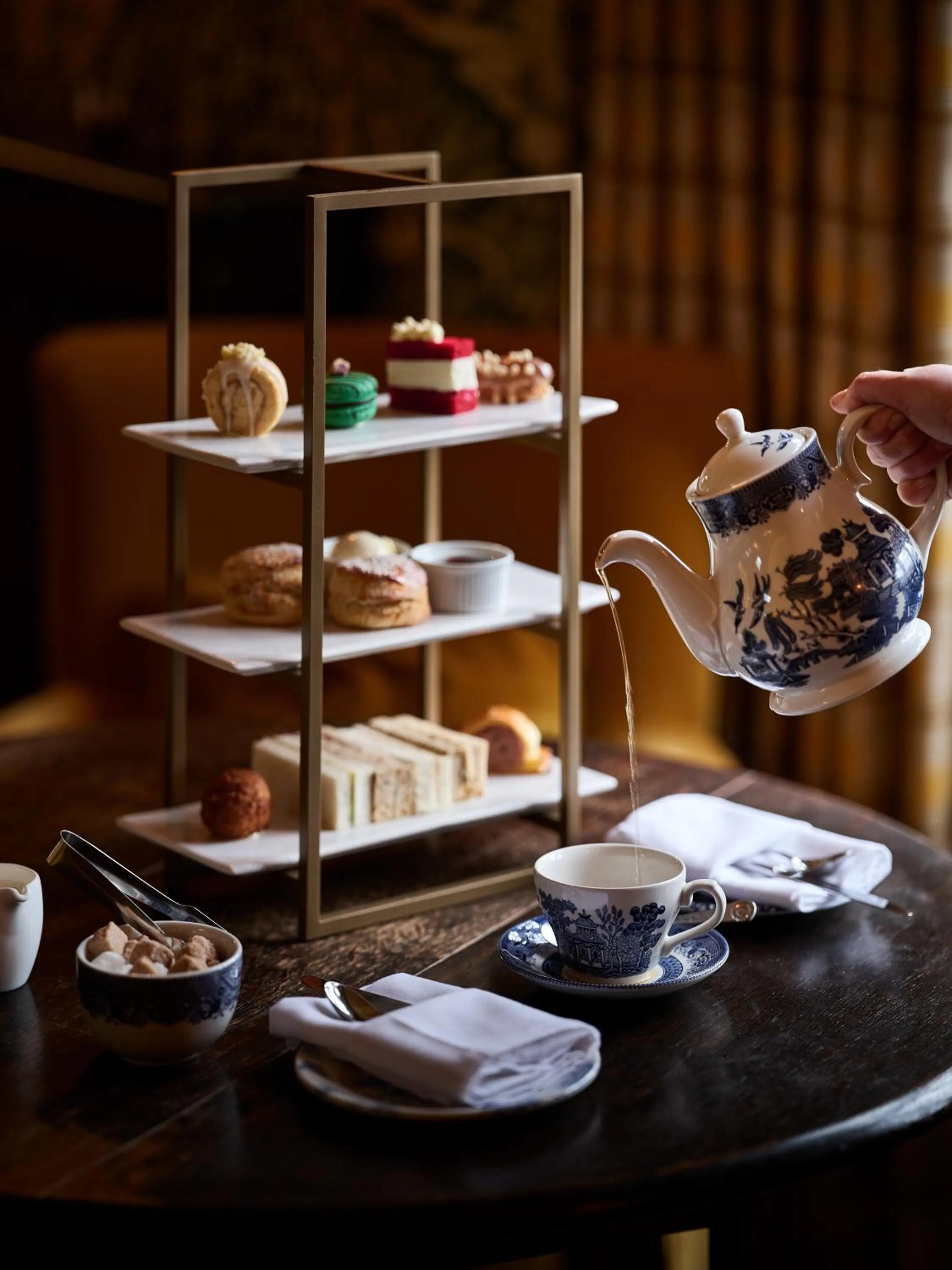 Food and drinks in Old Bell Hotel