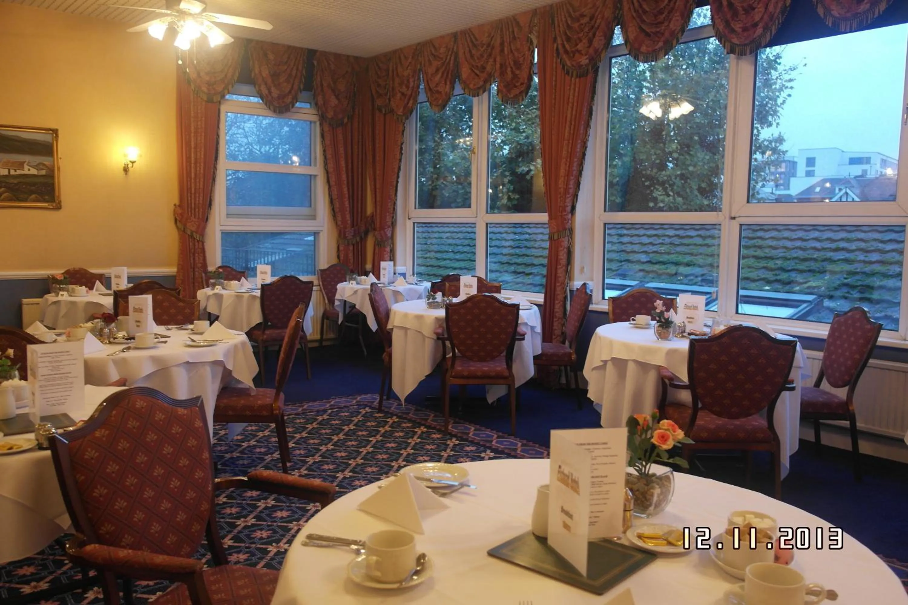 Restaurant/places to eat in Elstead Hotel