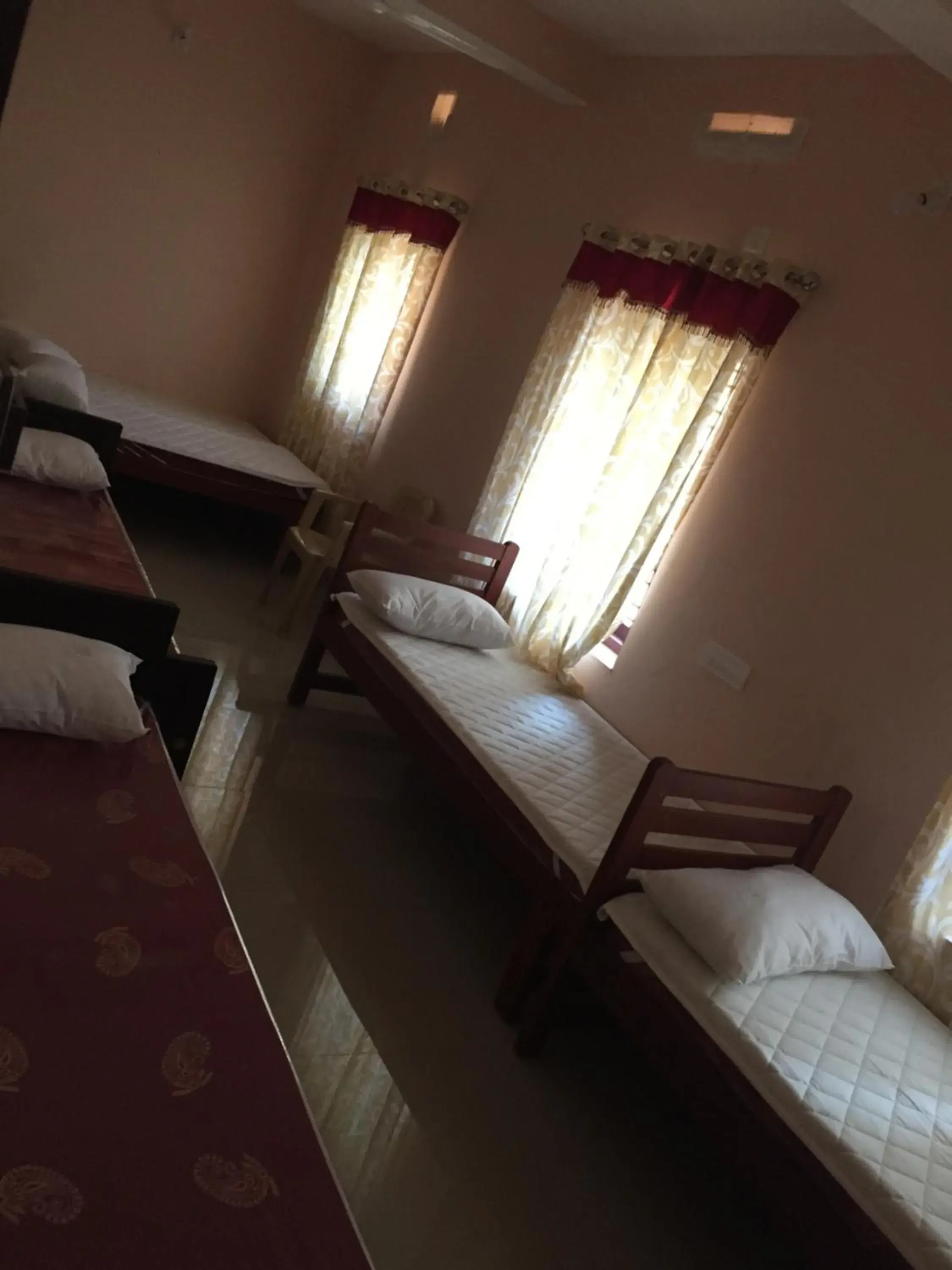6-Bed Mixed Dormitory Room in Mega Tourist Home 6-Bed Mixed Dormitory Room in Mega Tourist Home