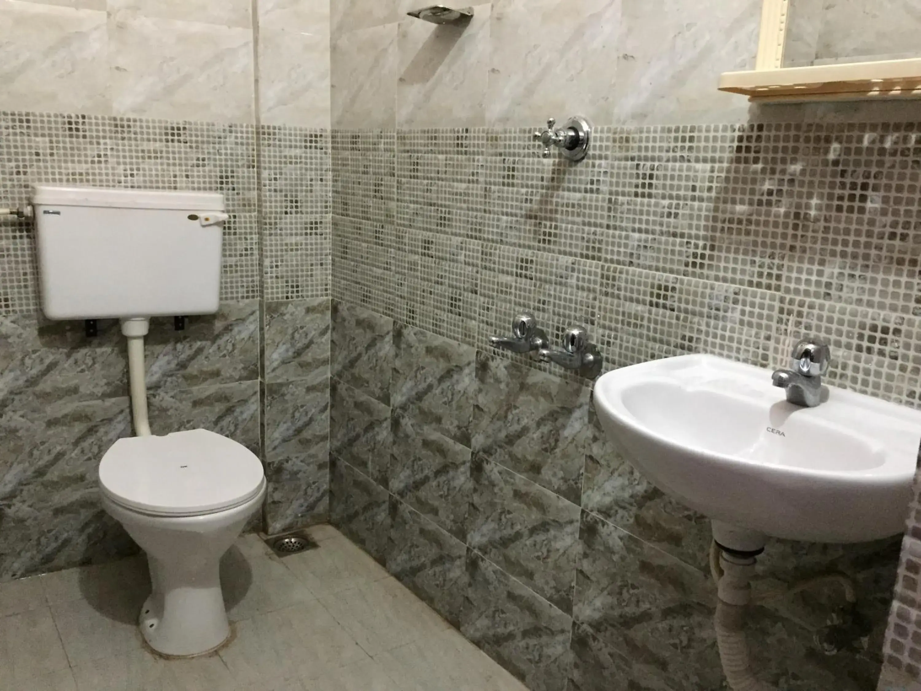 Deluxe Double Room (2 Adults + 1 Child) in Mega Tourist Home Deluxe Double Room (2 Adults + 1 Child) in Mega Tourist Home