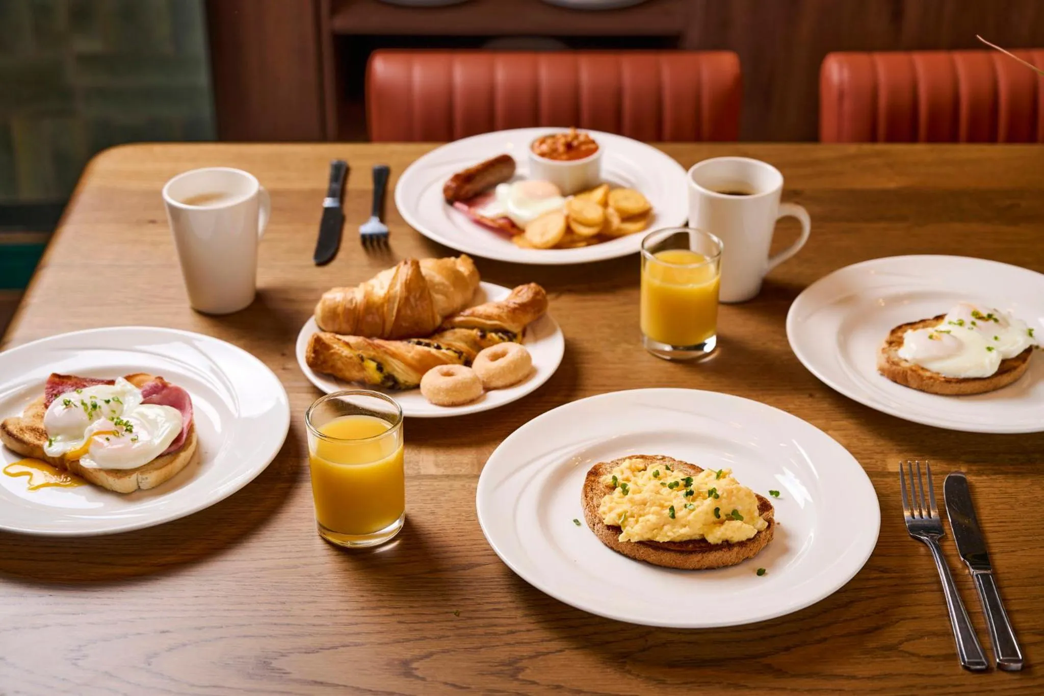 Breakfast in Garner Hotel Birmingham South East by IHG