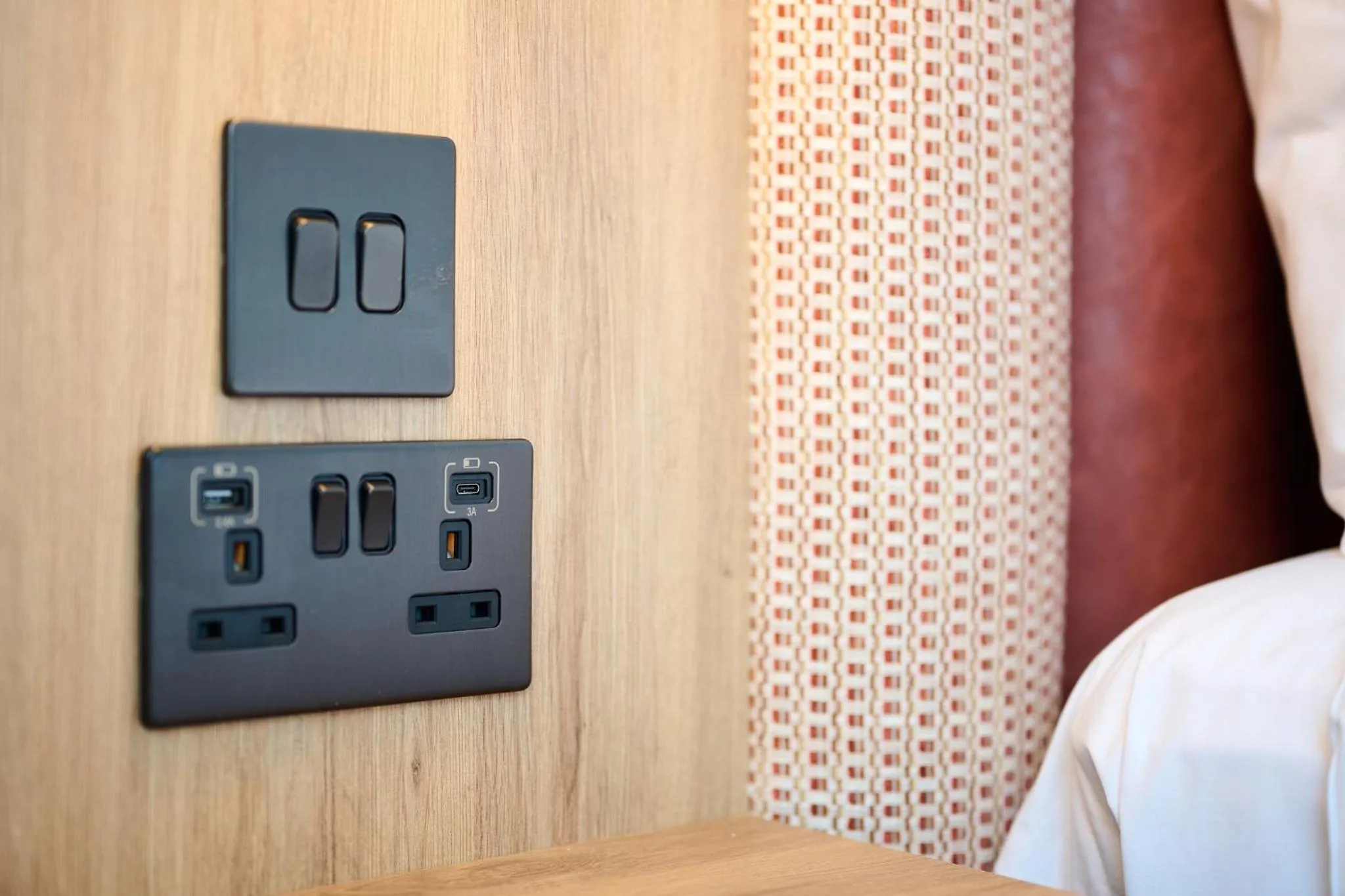 Photo of the whole room in Garner Hotel Birmingham South East by IHG