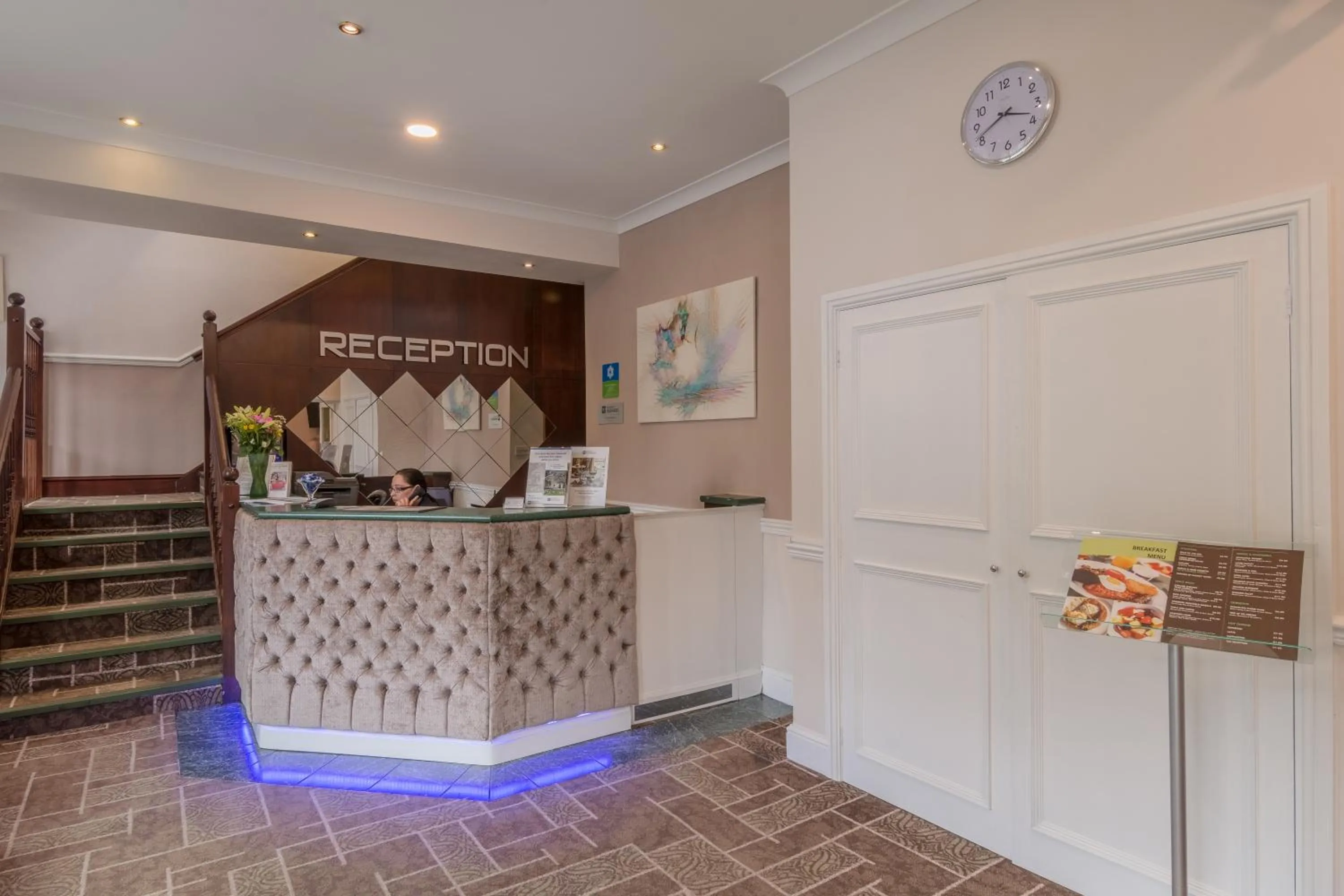 Lobby or reception in Sure Hotel by Best Western Birmingham South