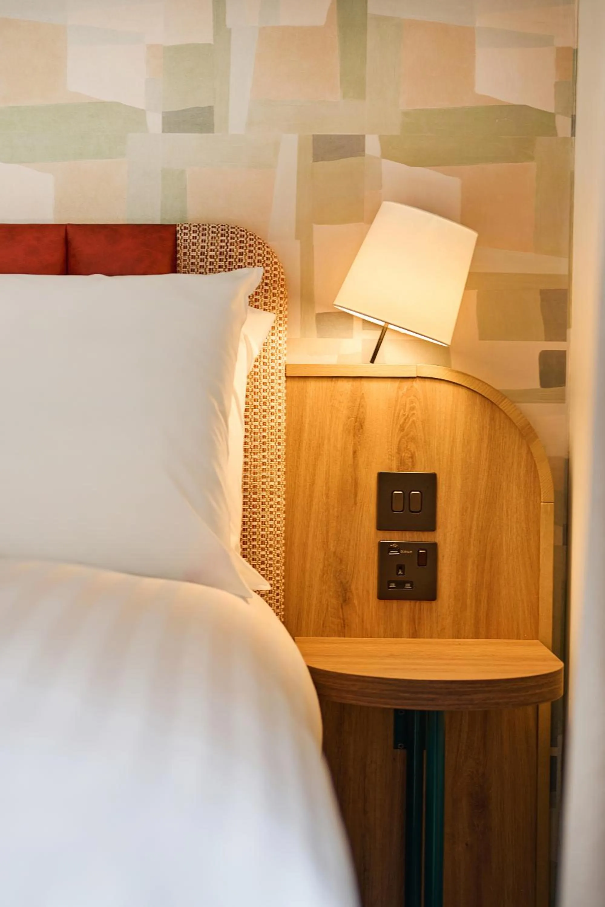 Bed in Garner Hotel Birmingham South East by IHG