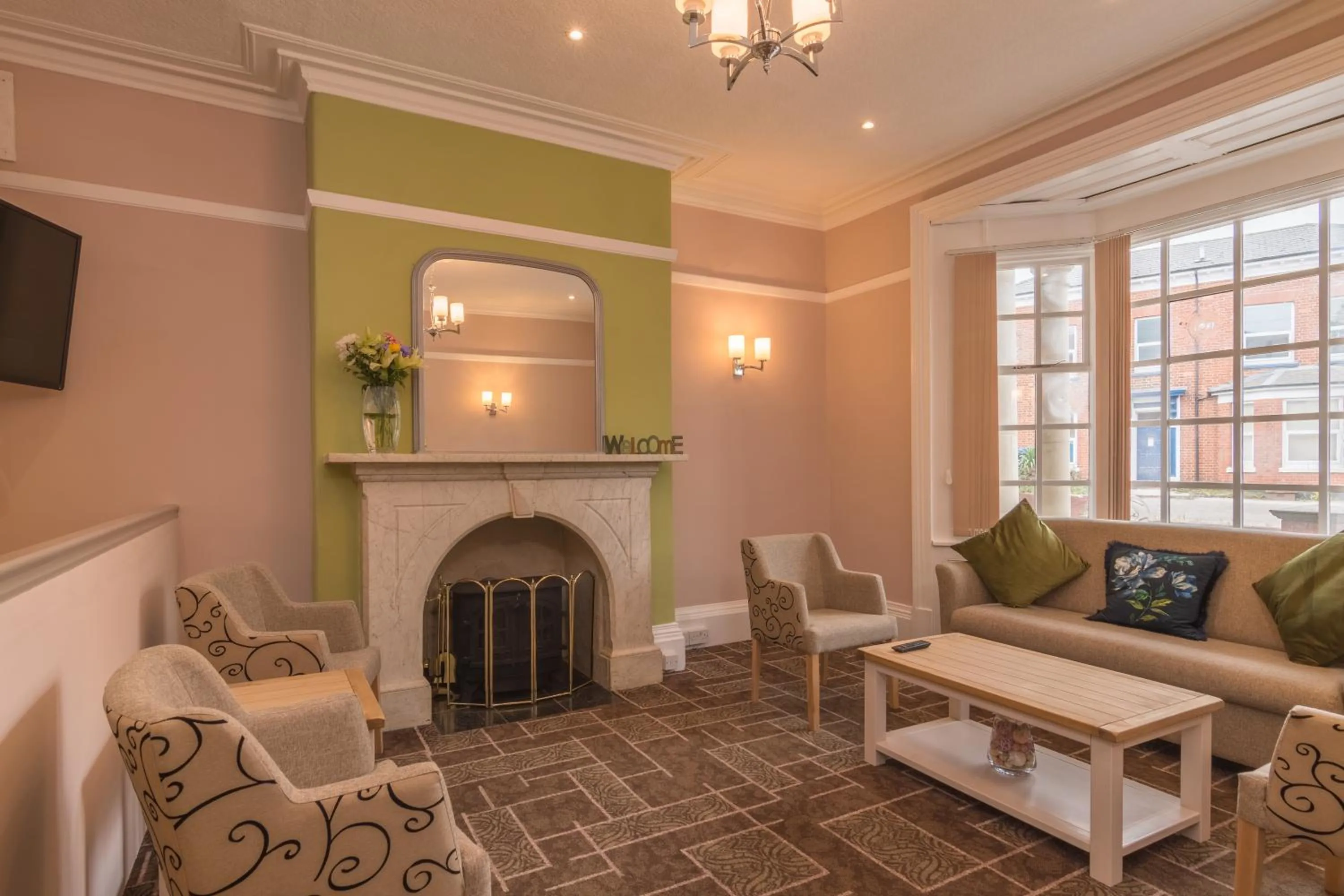 Lounge or bar in Sure Hotel by Best Western Birmingham South