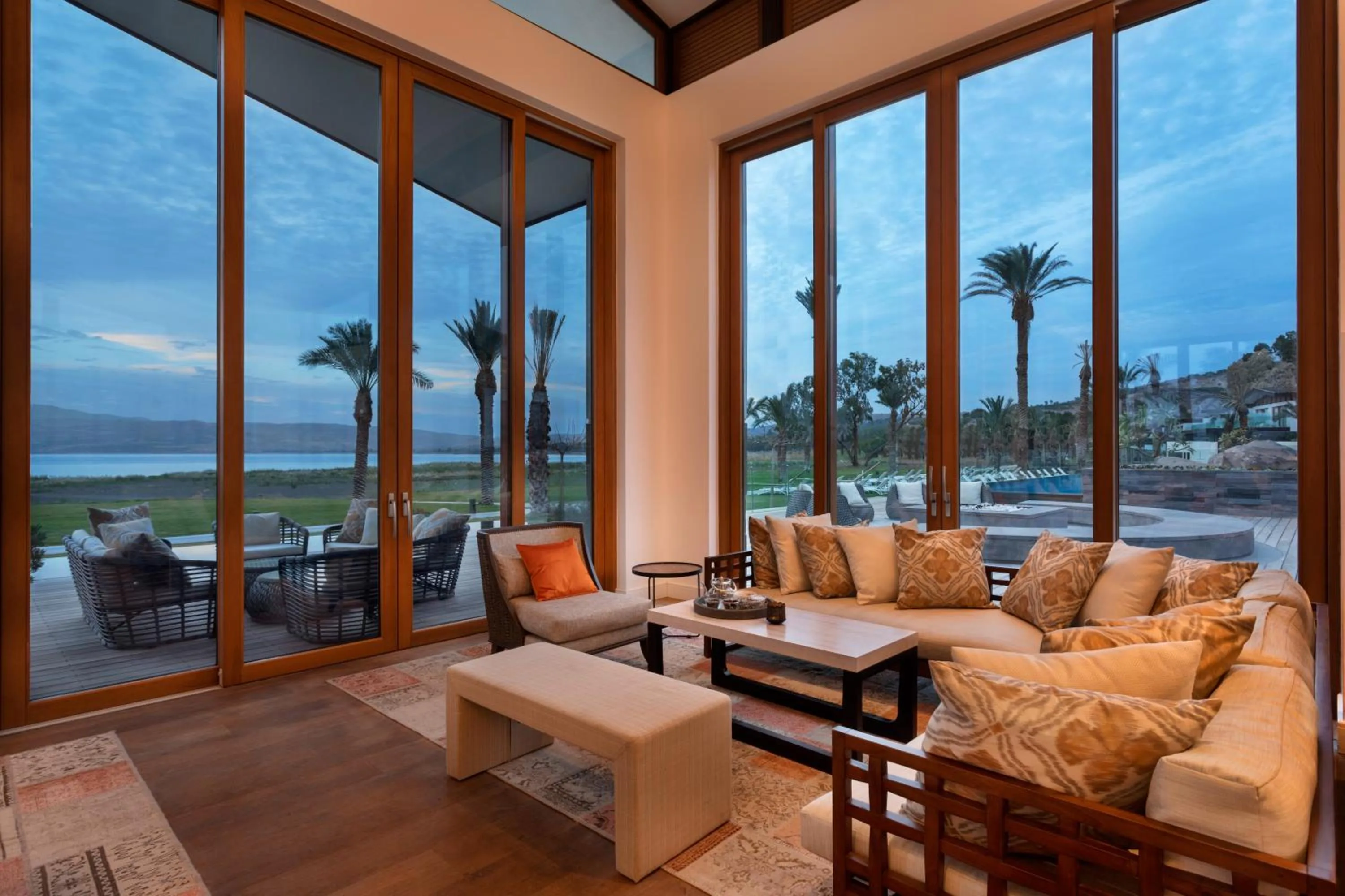 Lounge or bar in The Setai Sea Of Galilee