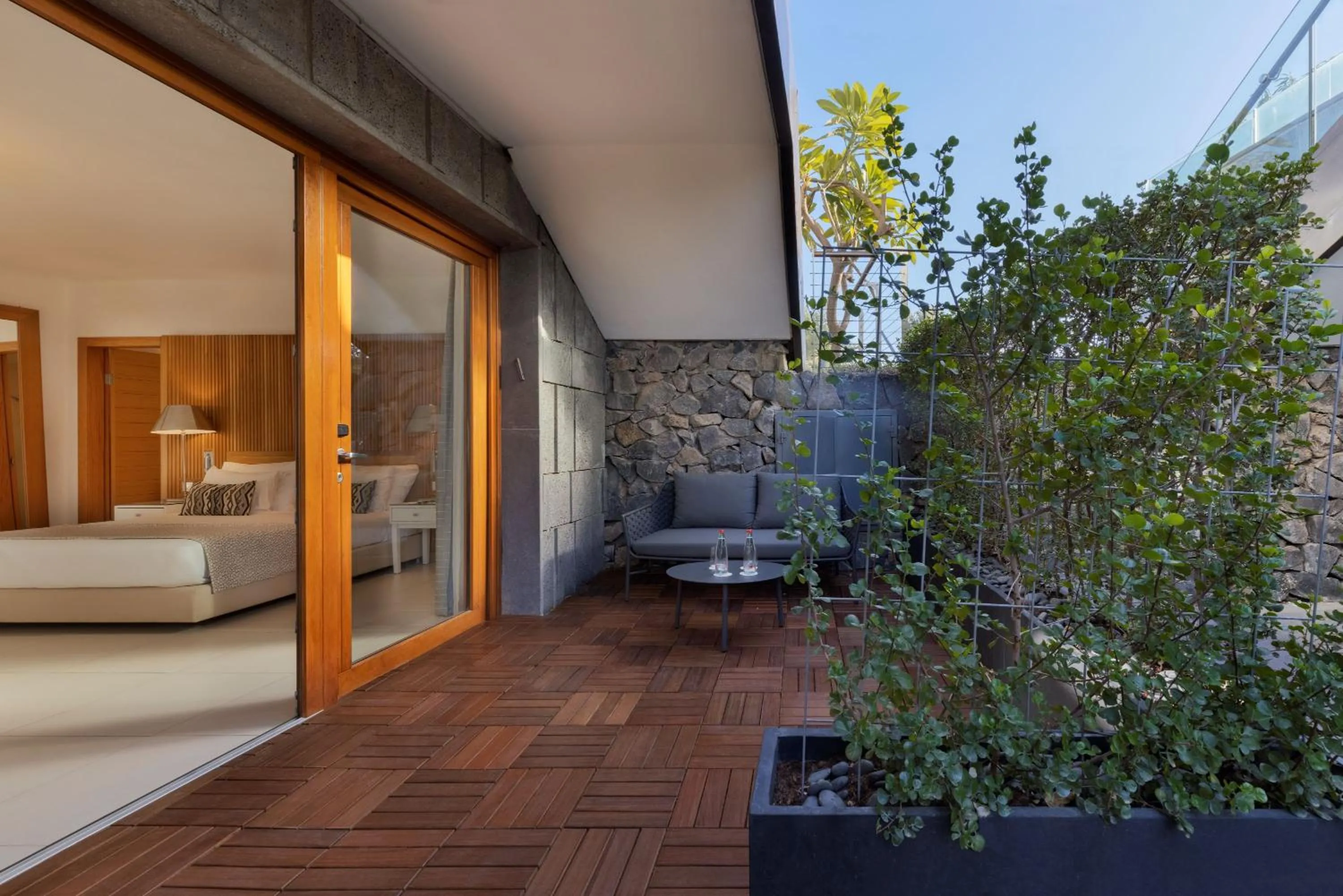 Bed in The Setai Sea Of Galilee