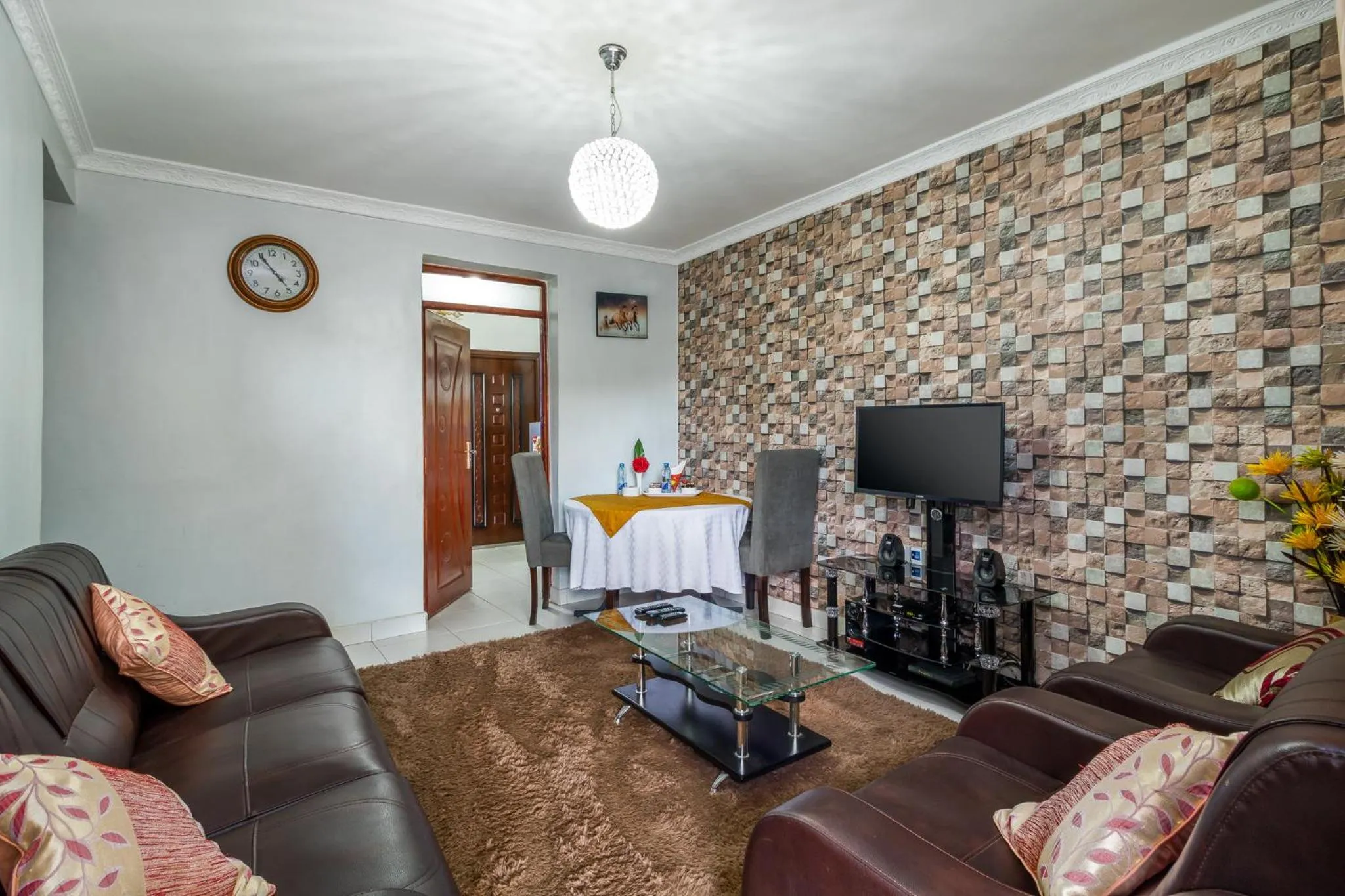 Living room in Javilla Eagles Safari Guest house