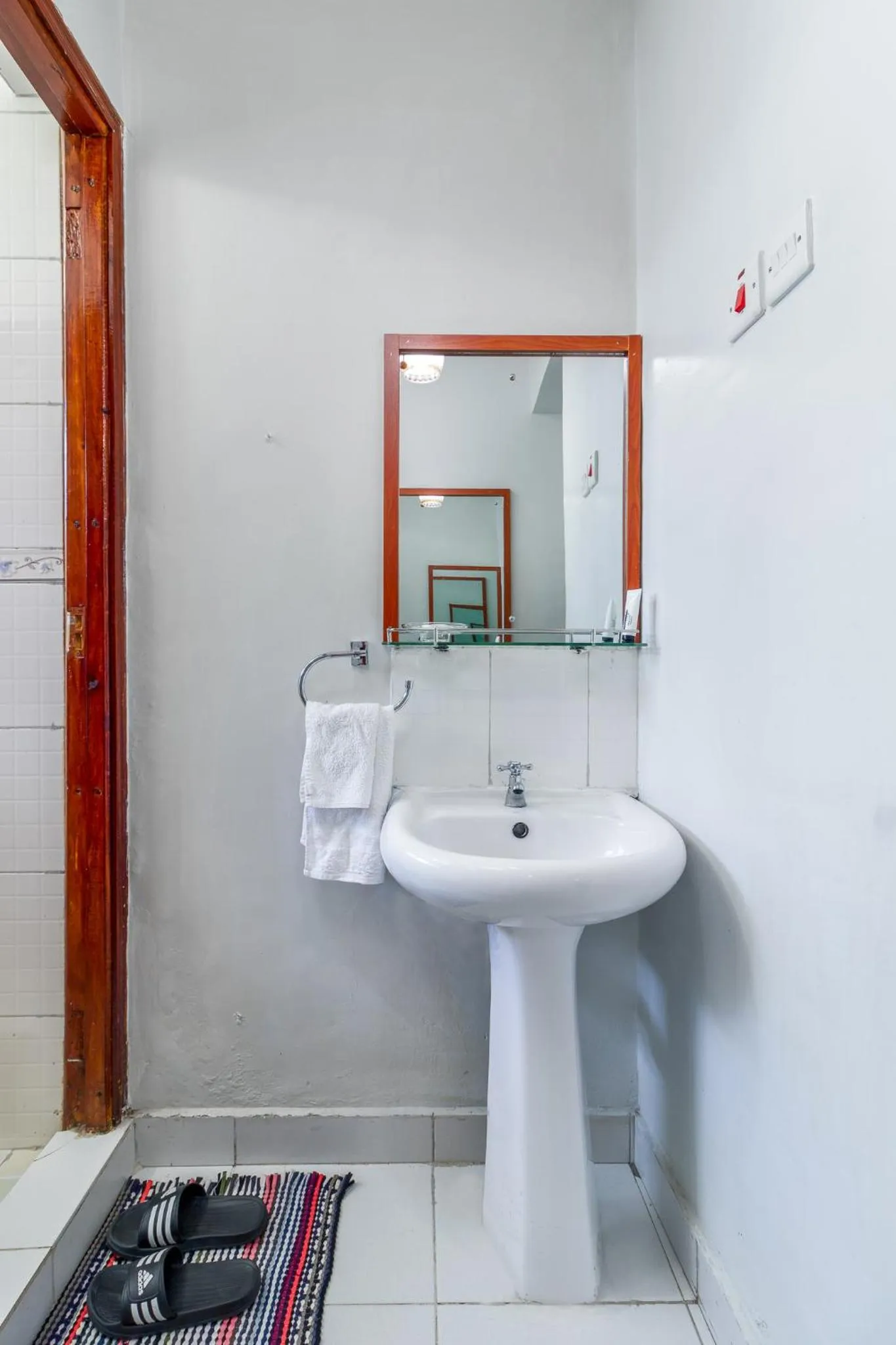 Bathroom in Javilla Eagles Safari Guest house