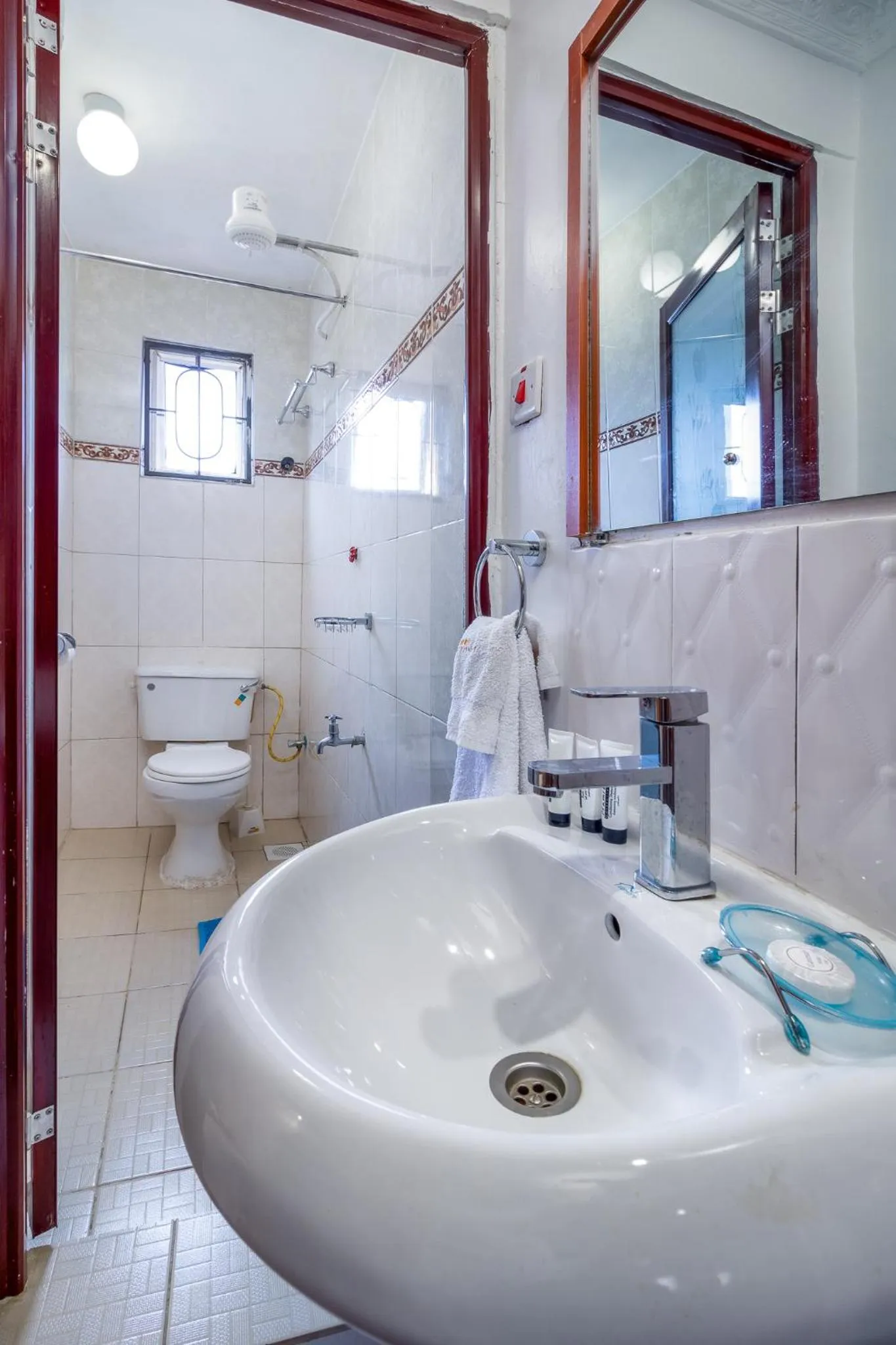 Bathroom in Javilla Eagles Safari Guest house