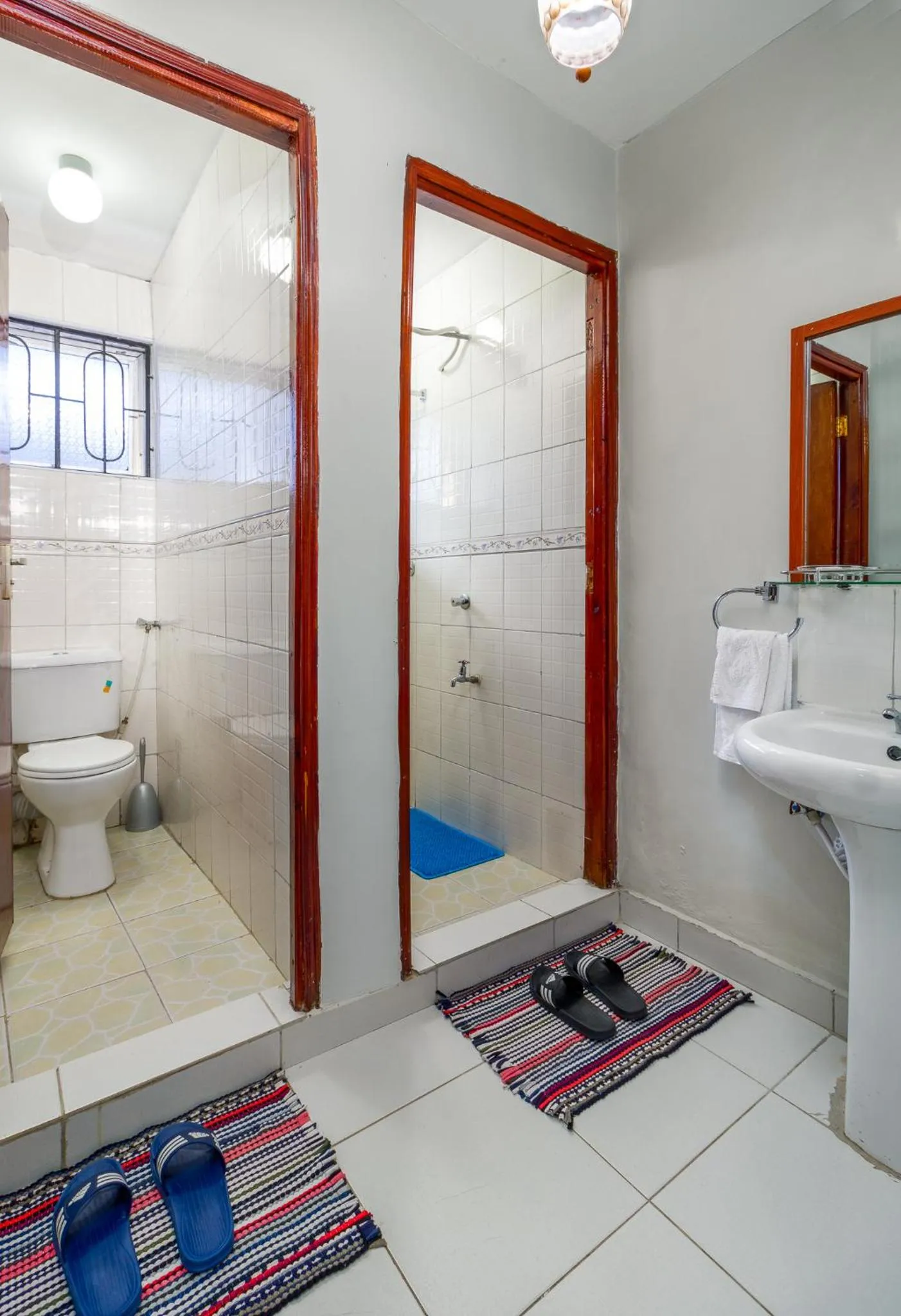 Bathroom in Javilla Eagles Safari Guest house