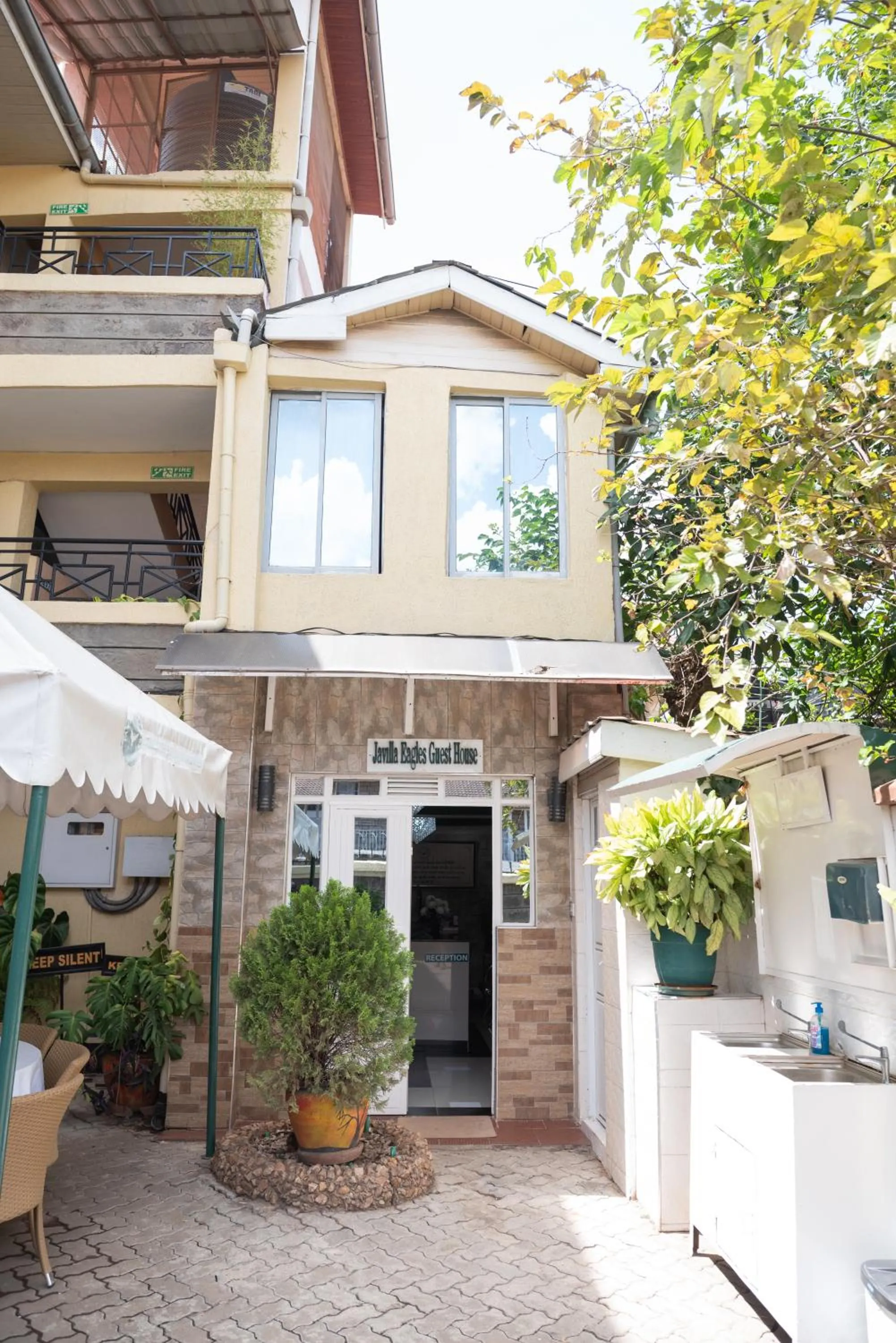 Javilla Eagles Safari Guest house