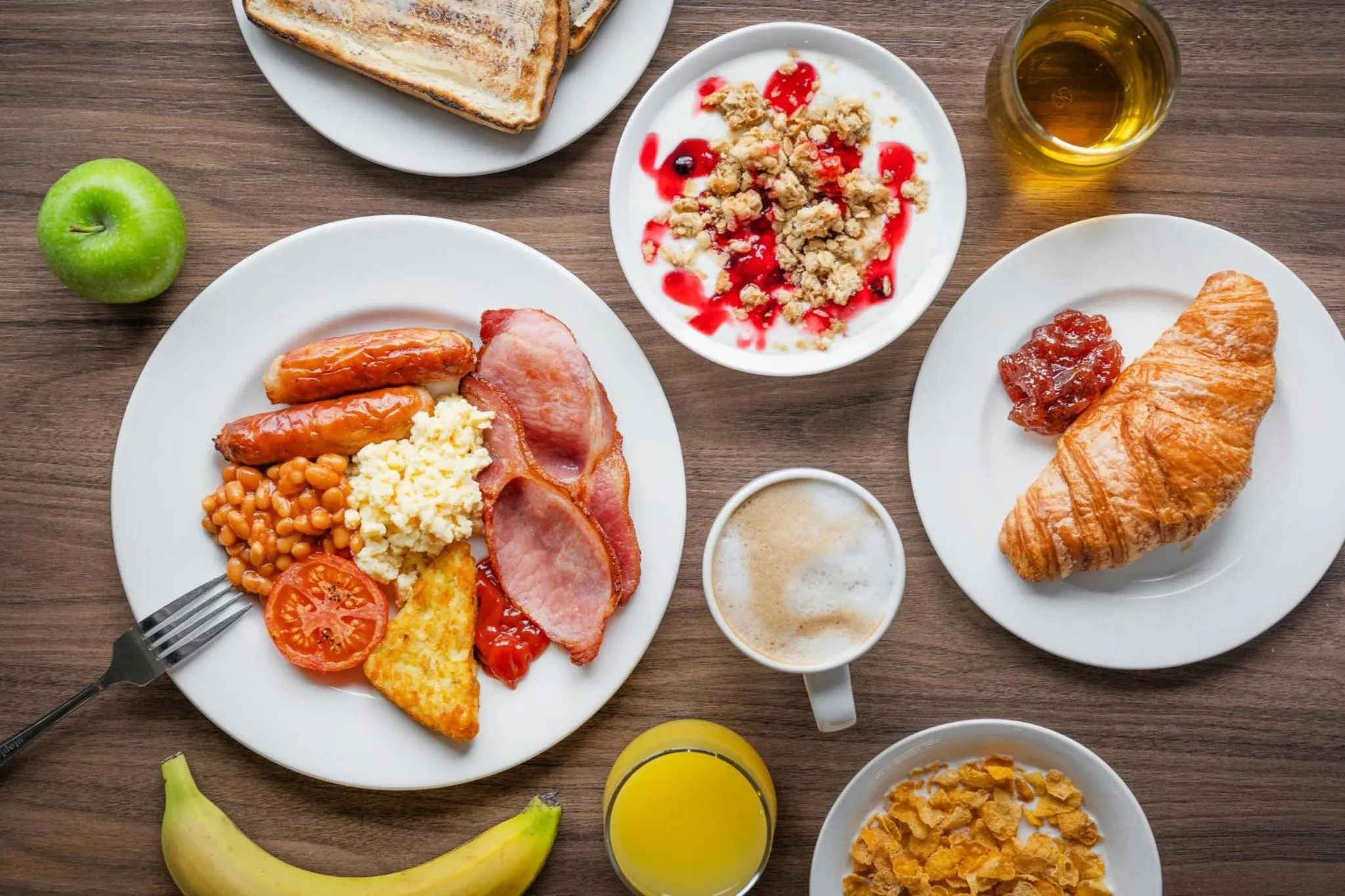 Breakfast in Holiday Inn Express - Manchester - TRAFFORDCITY by IHG