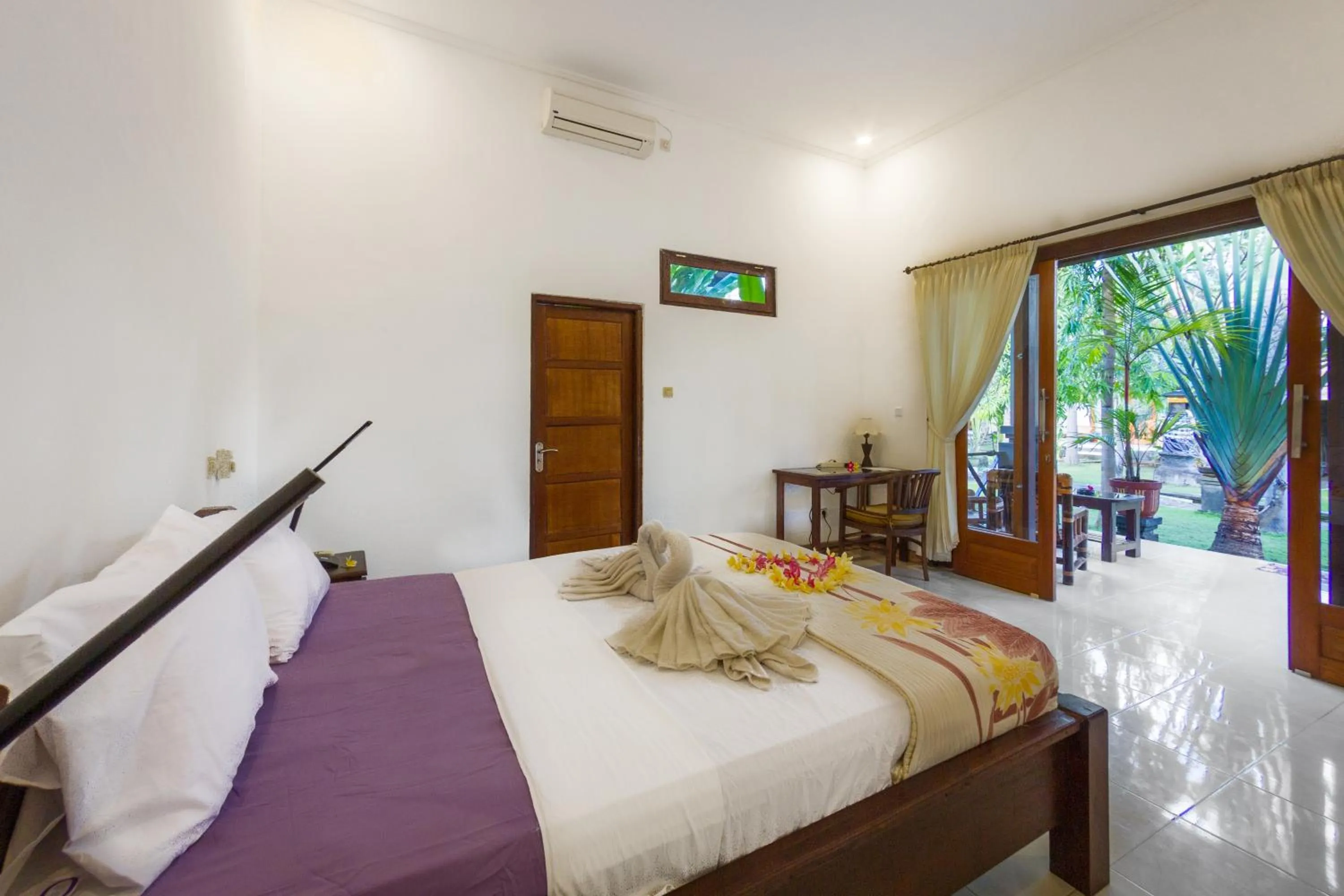 Balcony/Terrace, Bed in Oasis