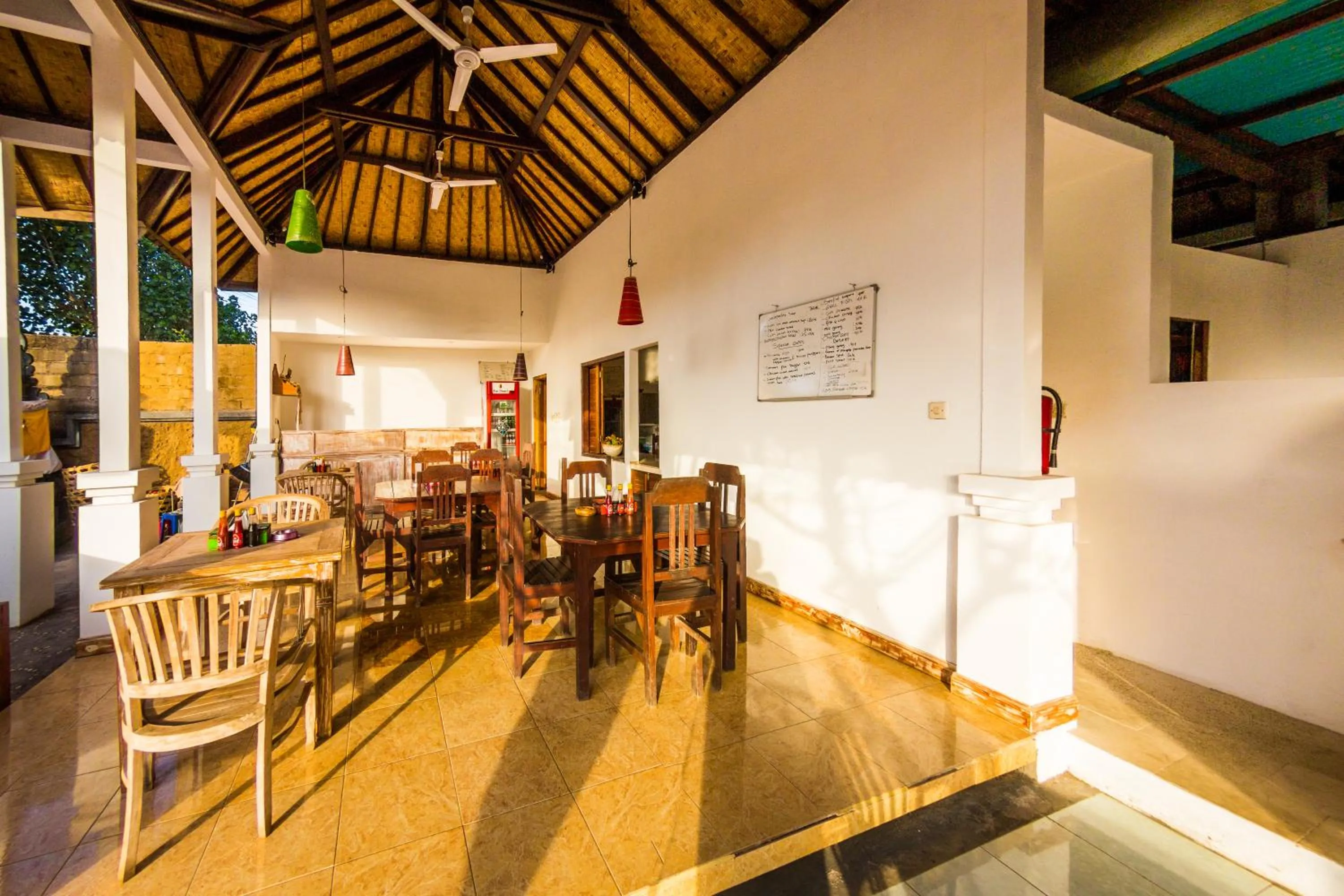 Restaurant/places to eat in Oasis