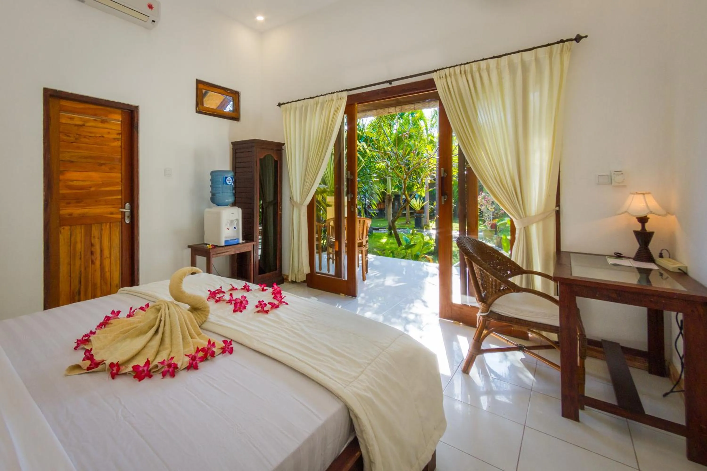 Balcony/Terrace, Bed in Oasis