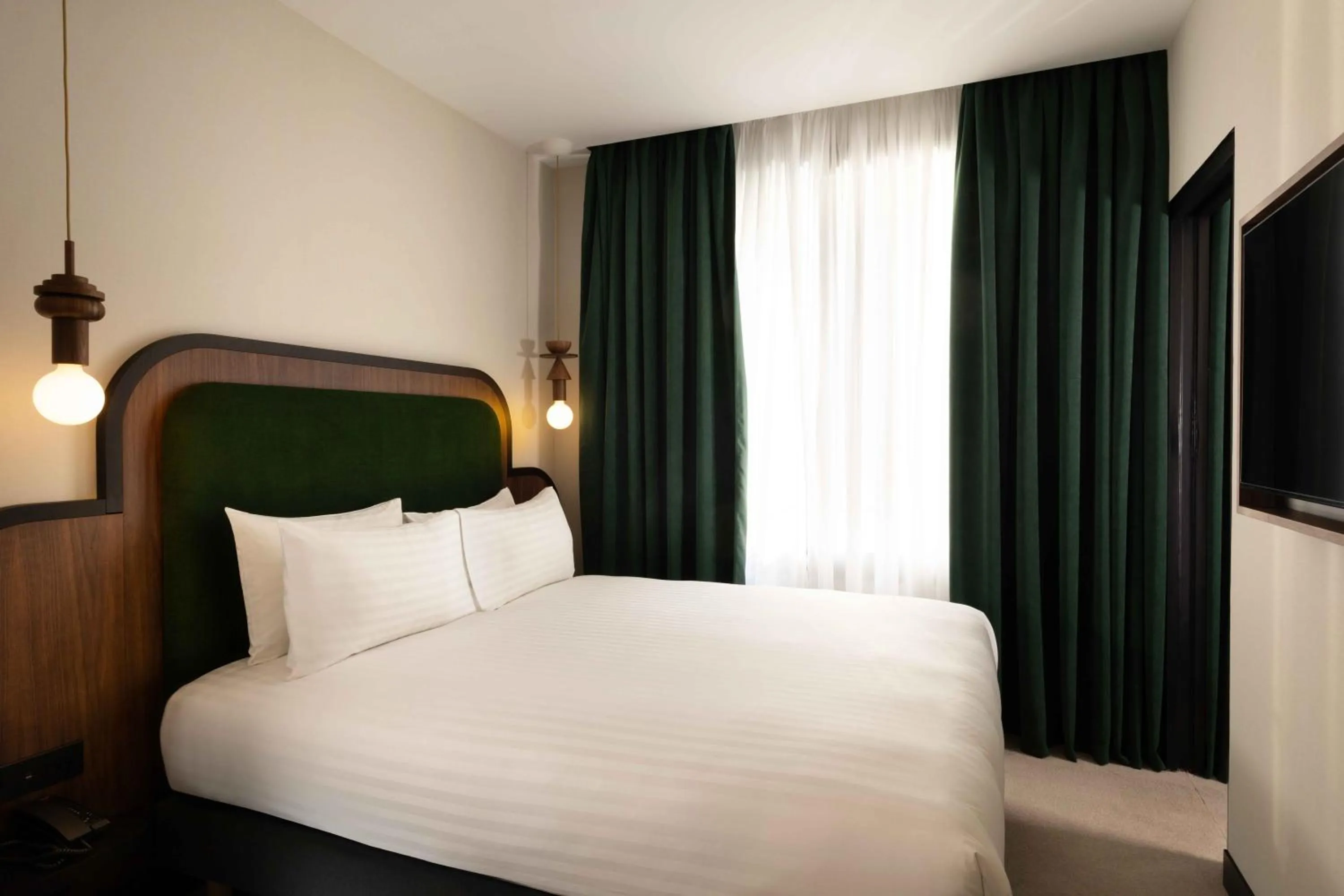 Bed in Hotel Le Richemont