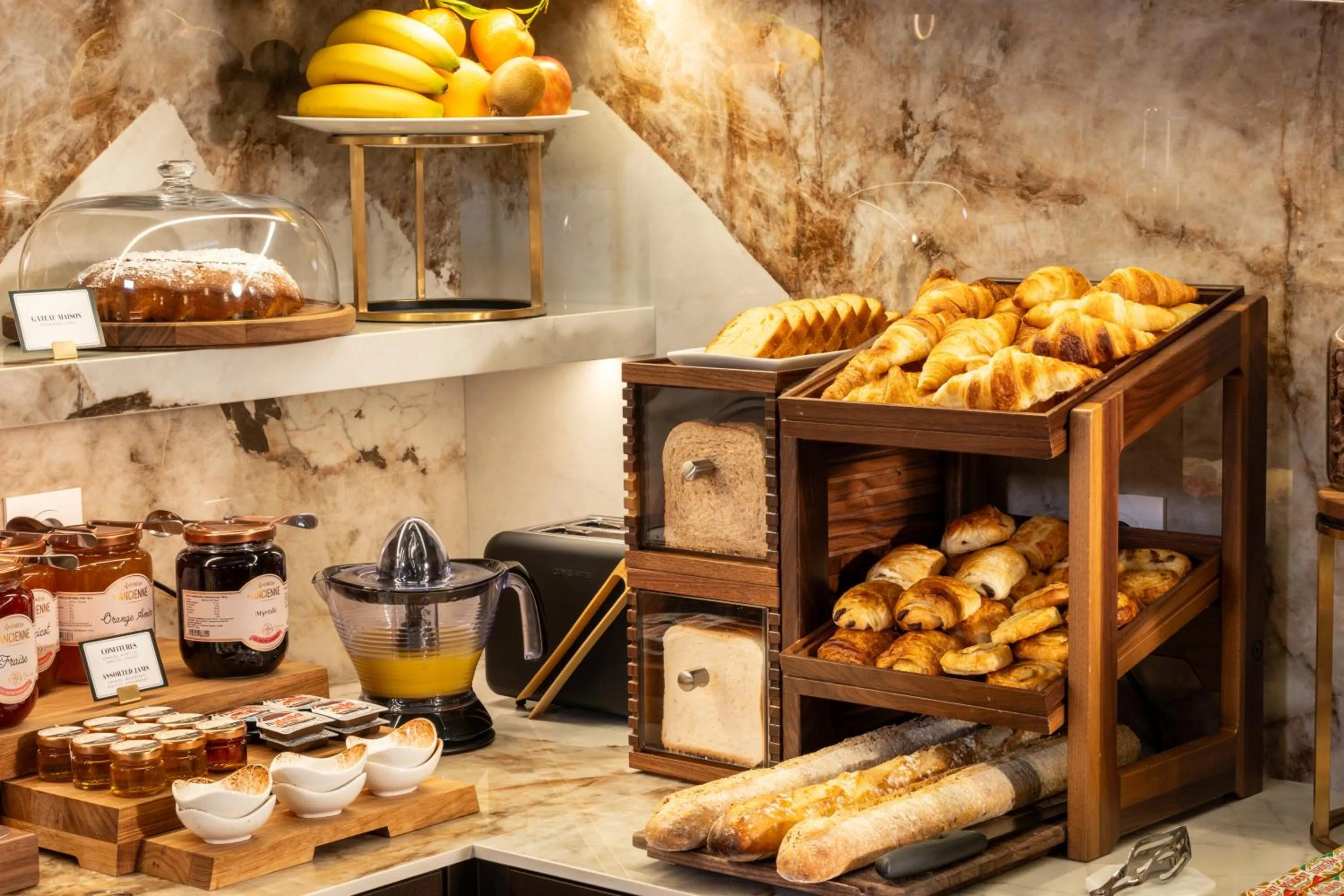 Breakfast in Hotel Le Richemont