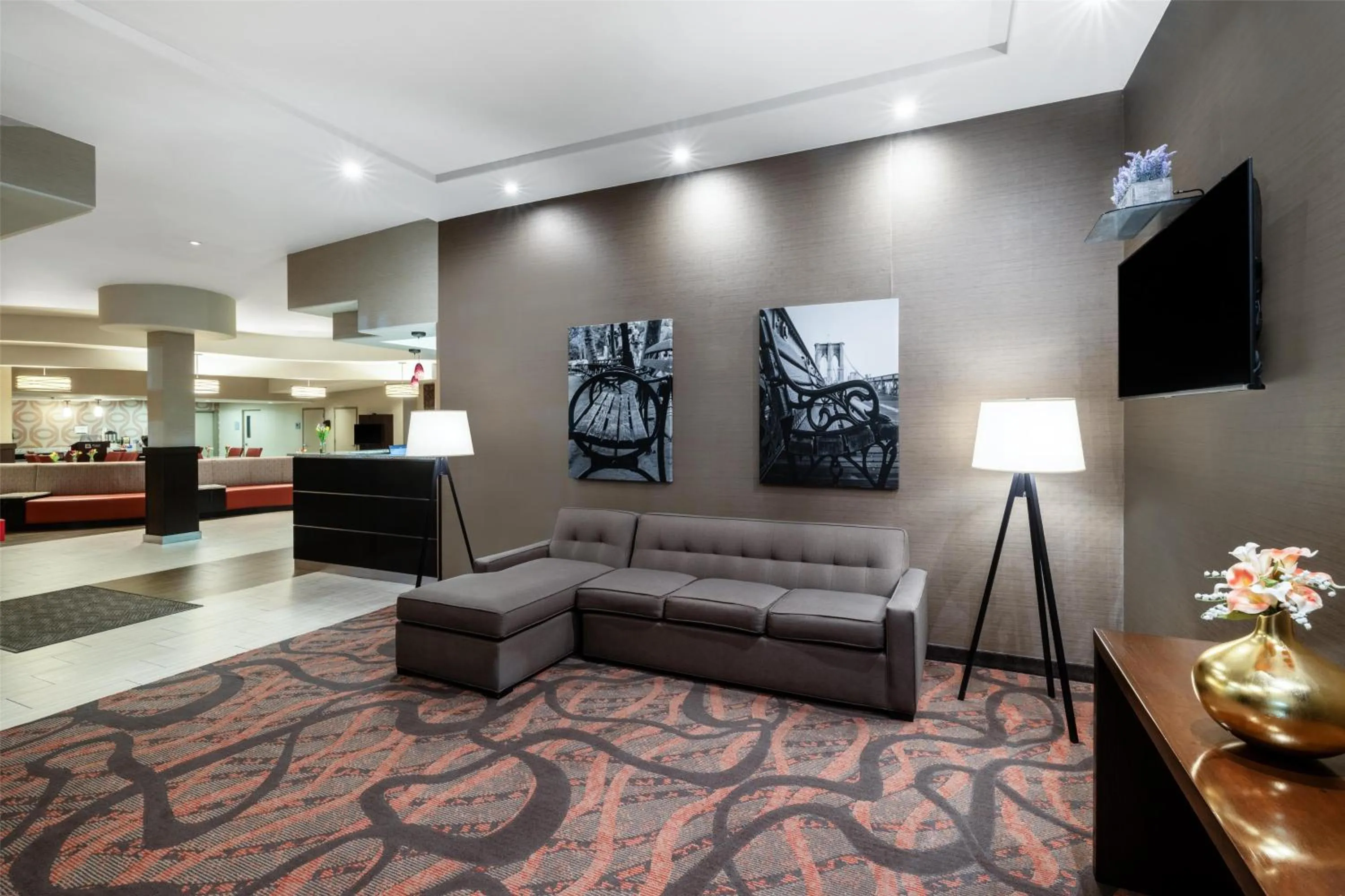 Lobby or reception in Best Western Premier NYC Gateway Hotel