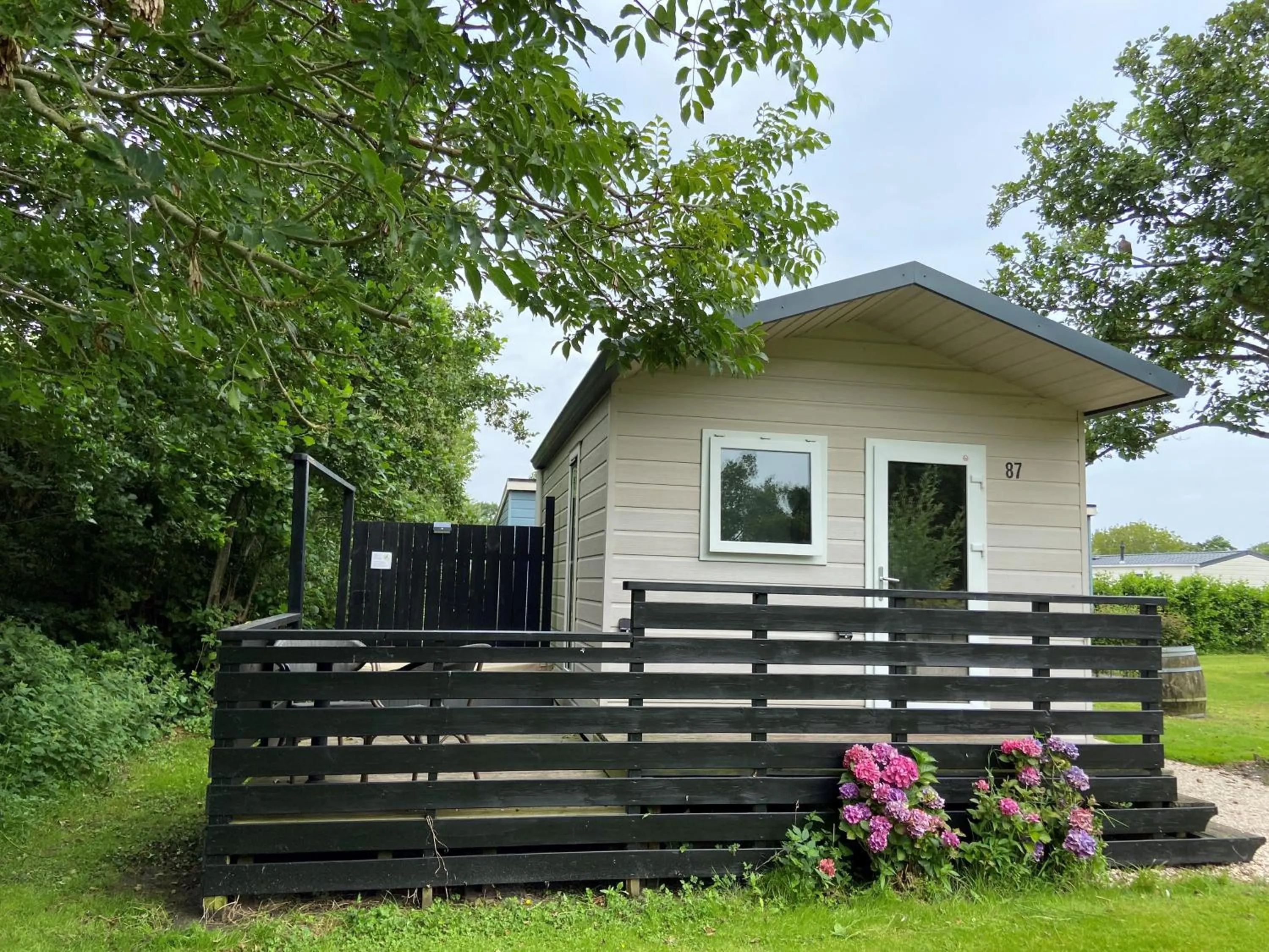 Property building in Recreatiepark Wiringherlant