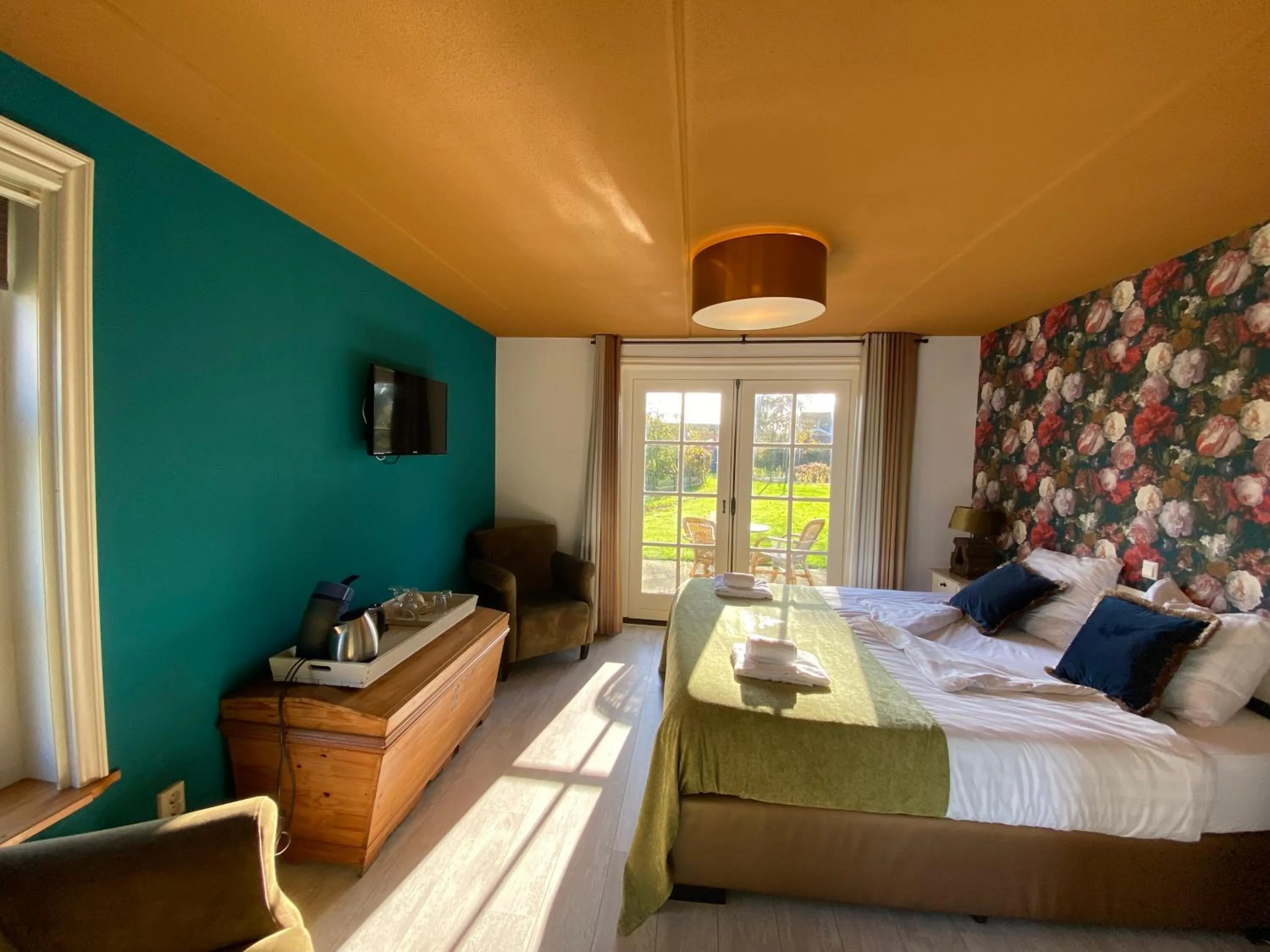 Photo of the whole room, Bed in Recreatiepark Wiringherlant