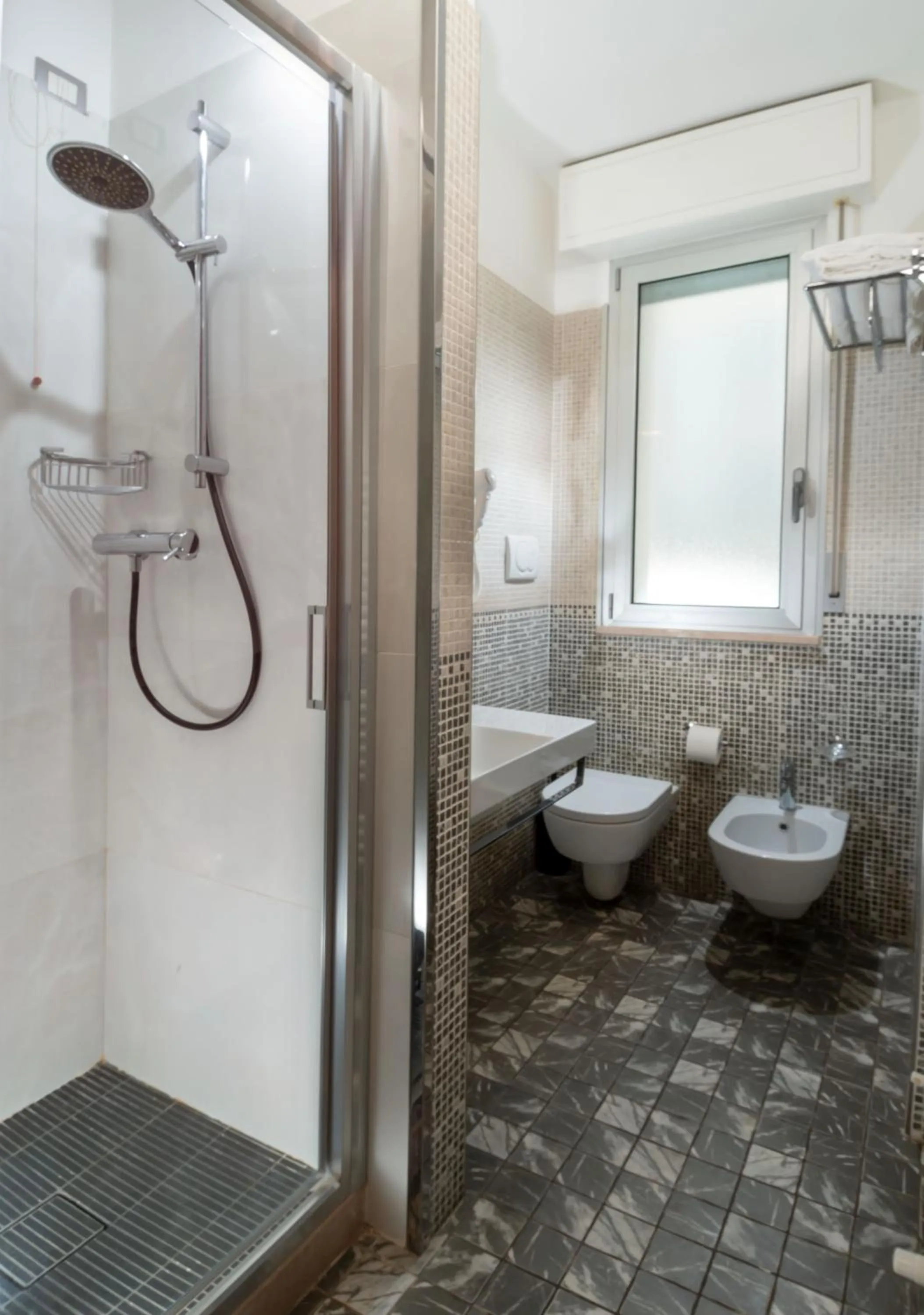 Shower in Residence Marzia