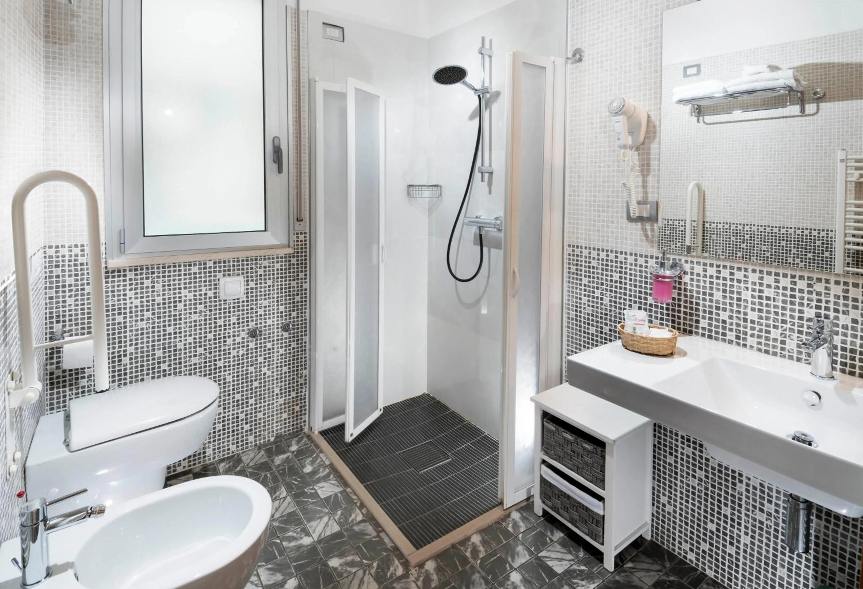 Toilet in Residence Marzia